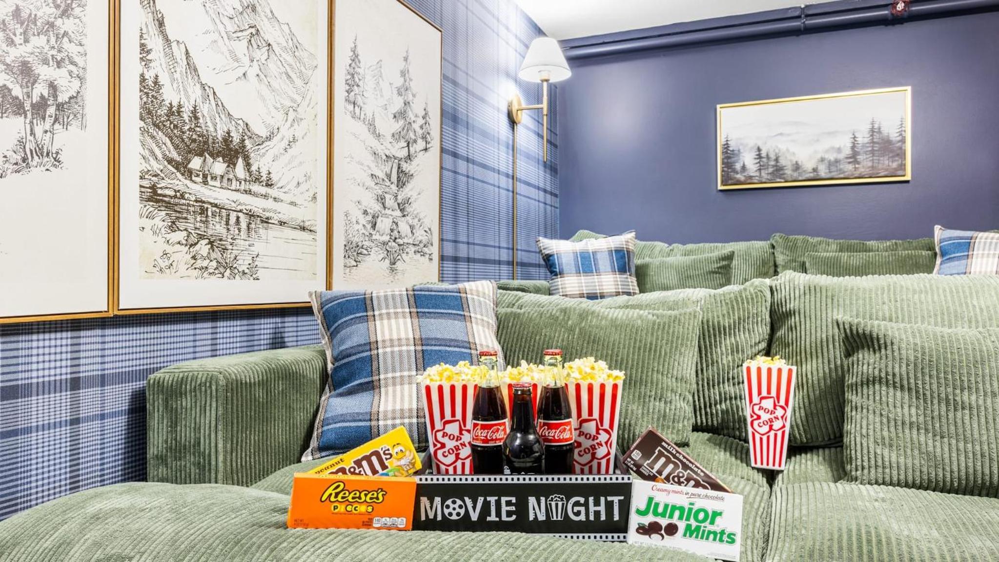 Lodge-Style Home Near Gatlinburg w Theater Hot Tub Game Room Evergreen Escape by AvantStay