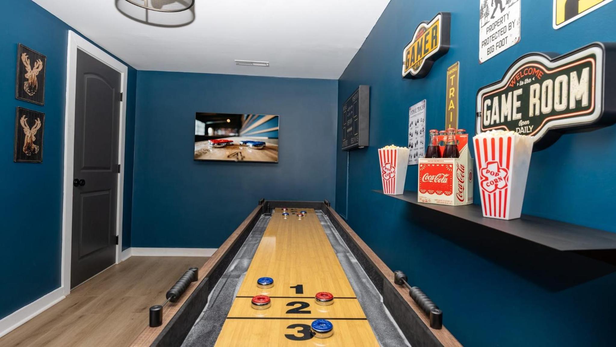 Lodge-Style Home Near Gatlinburg w Theater Hot Tub Game Room Evergreen Escape by AvantStay