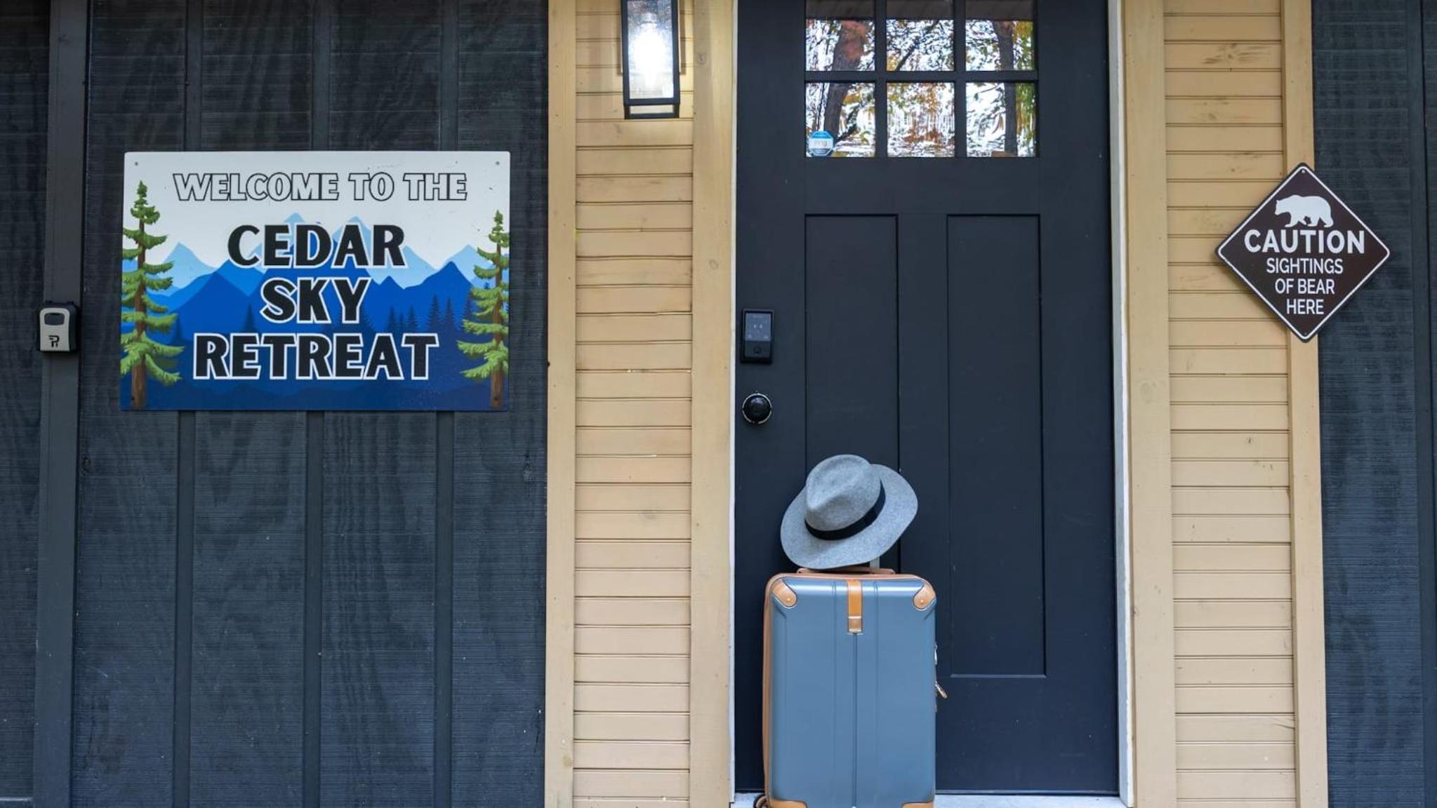 Lodge-Style Home Near Gatlinburg w Theater Hot Tub Game Room Evergreen Escape by AvantStay