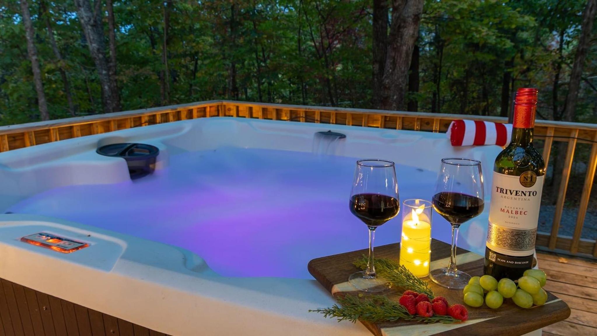 Lodge-Style Home Near Gatlinburg w Theater Hot Tub Game Room Evergreen Escape by AvantStay