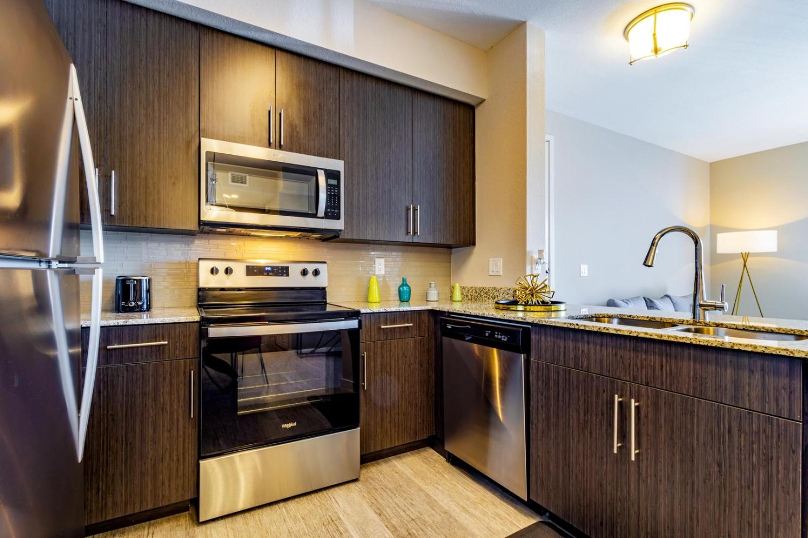 Fort Myers 1BR Condo | Pool + Gym + BBQ