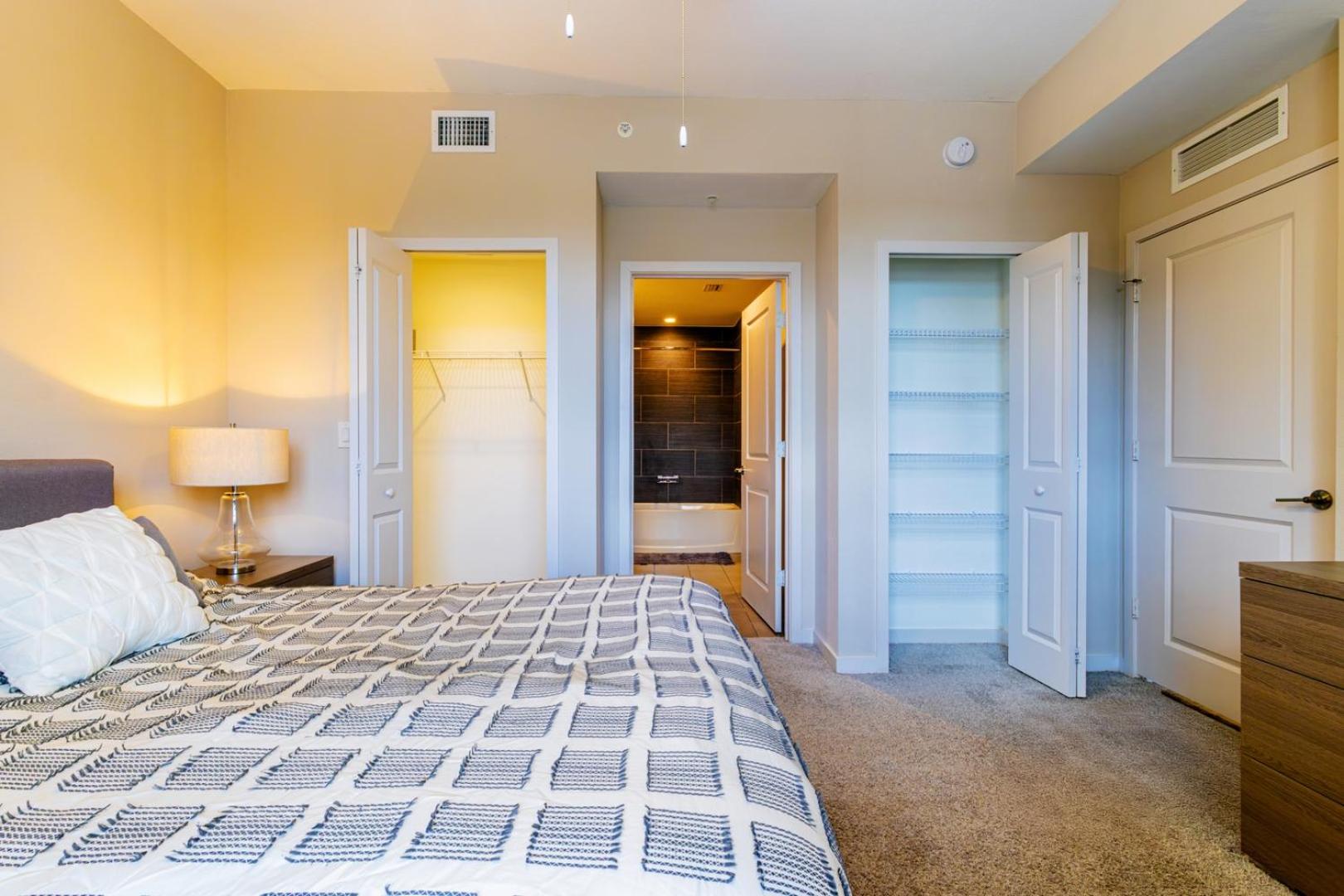 Fort Myers 1BR Condo | Pool + Gym + BBQ
