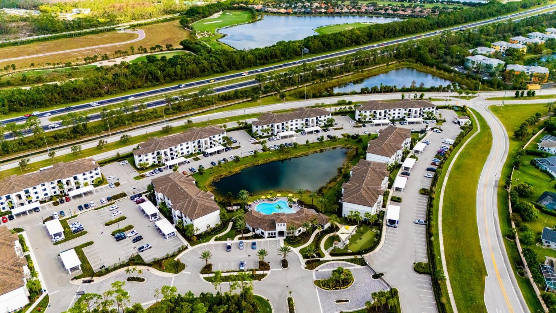 Fort Myers 1BR Condo | Pool + Gym + BBQ