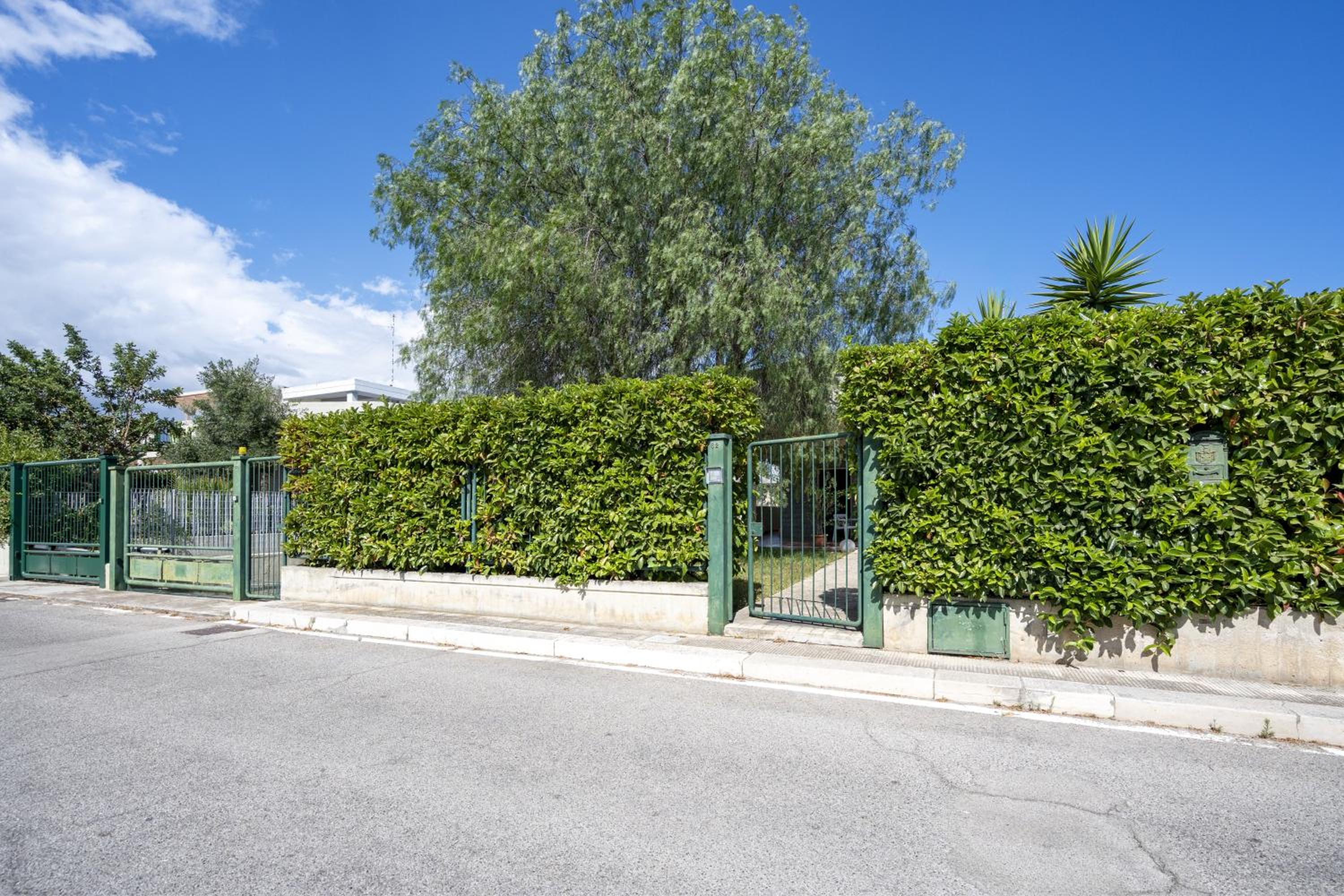 Elisa's - Villa with Garden