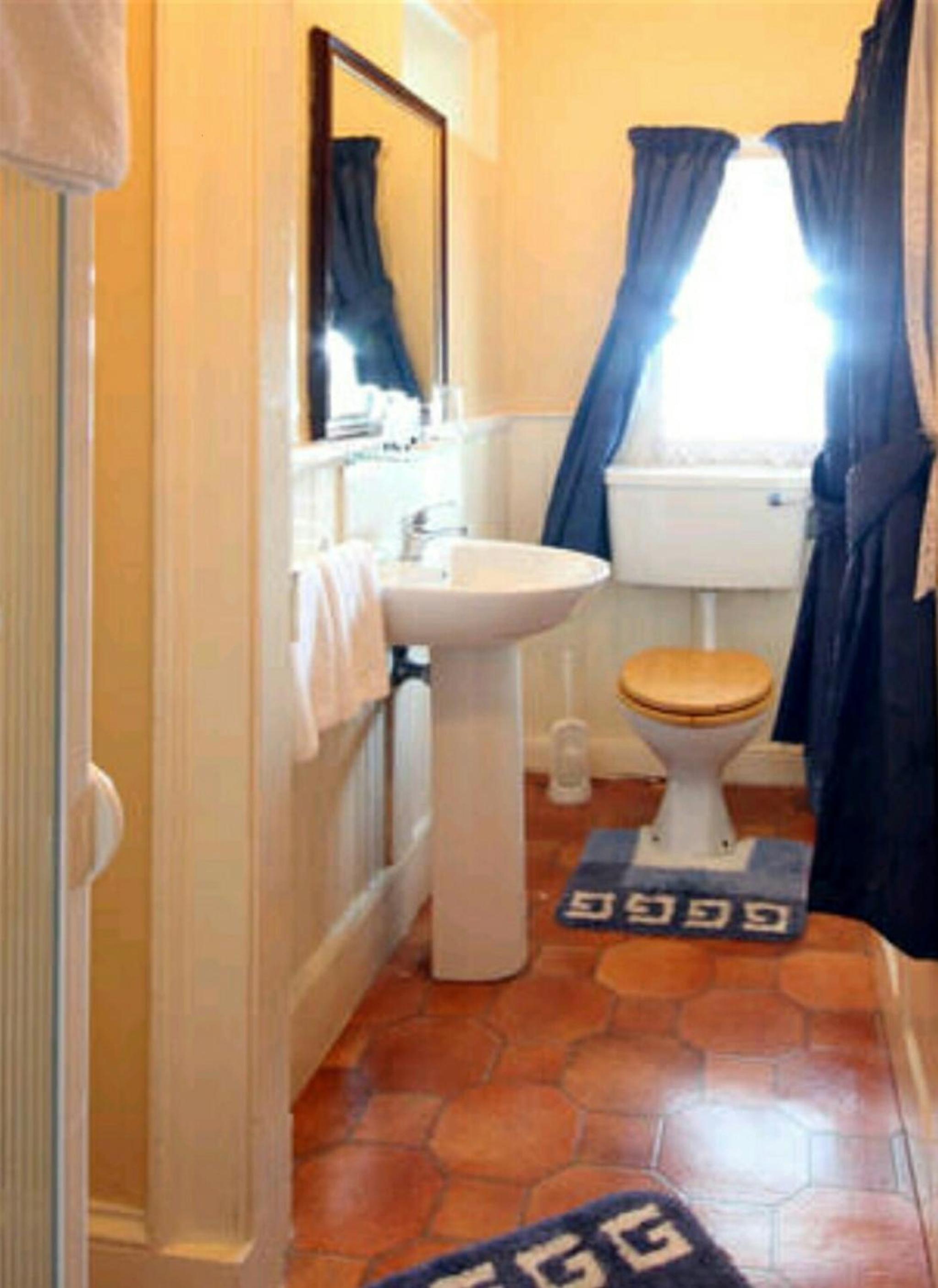 Charlemont House Moy