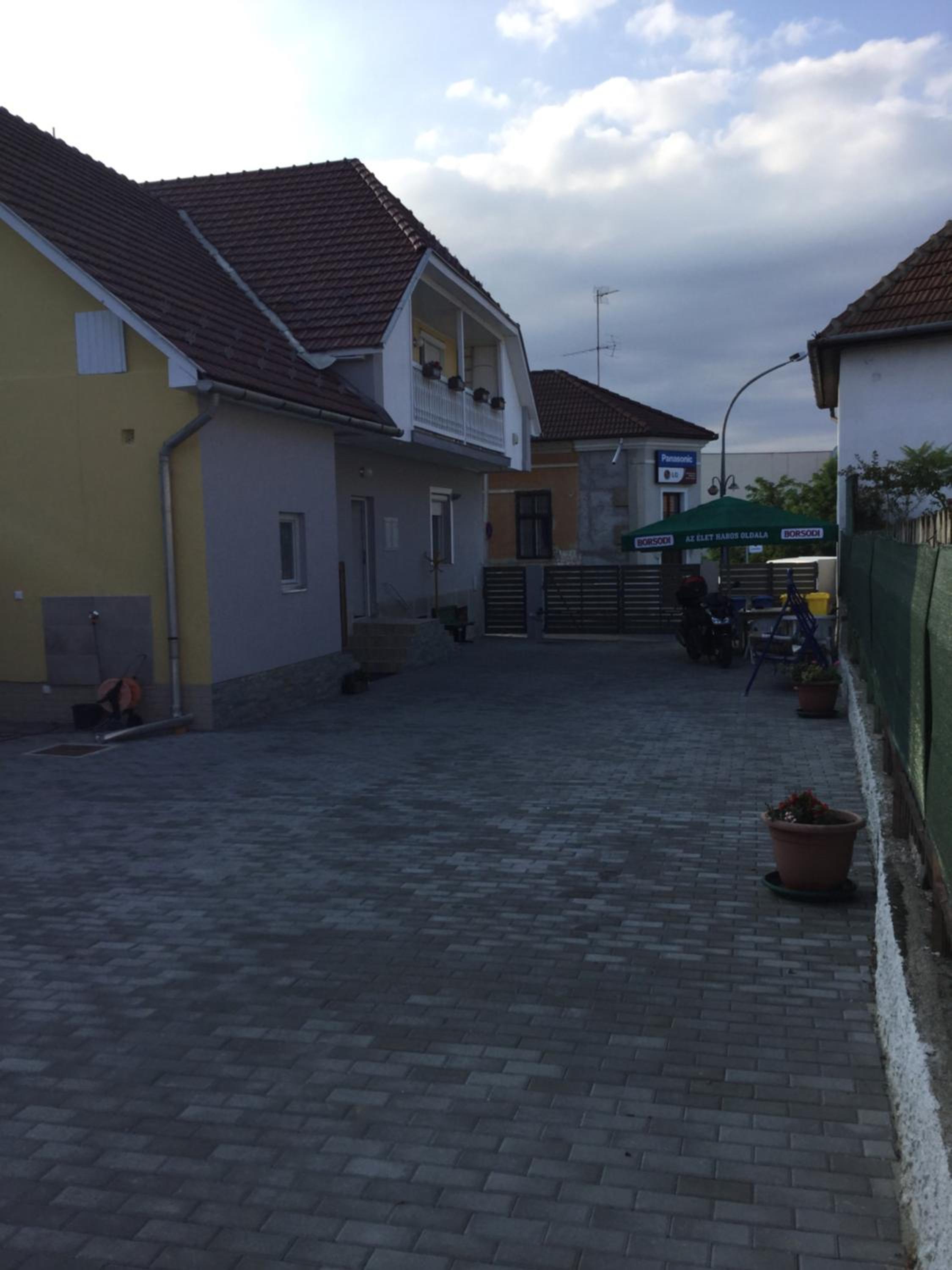 Photo 29
