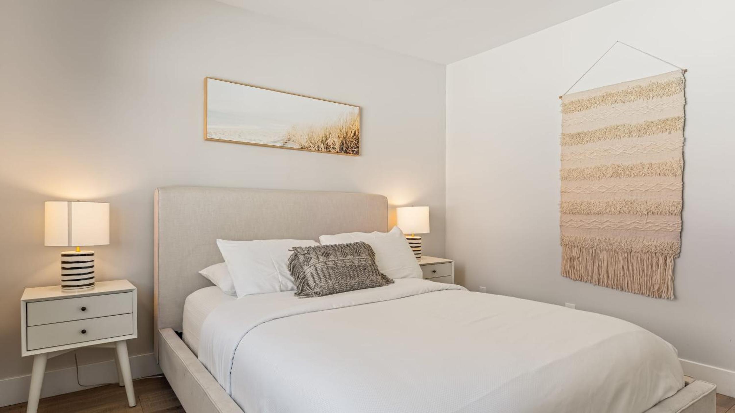 3 Condos Steps to Beach Rooftop Patio Trestles Trailhead Trio by AvantStay