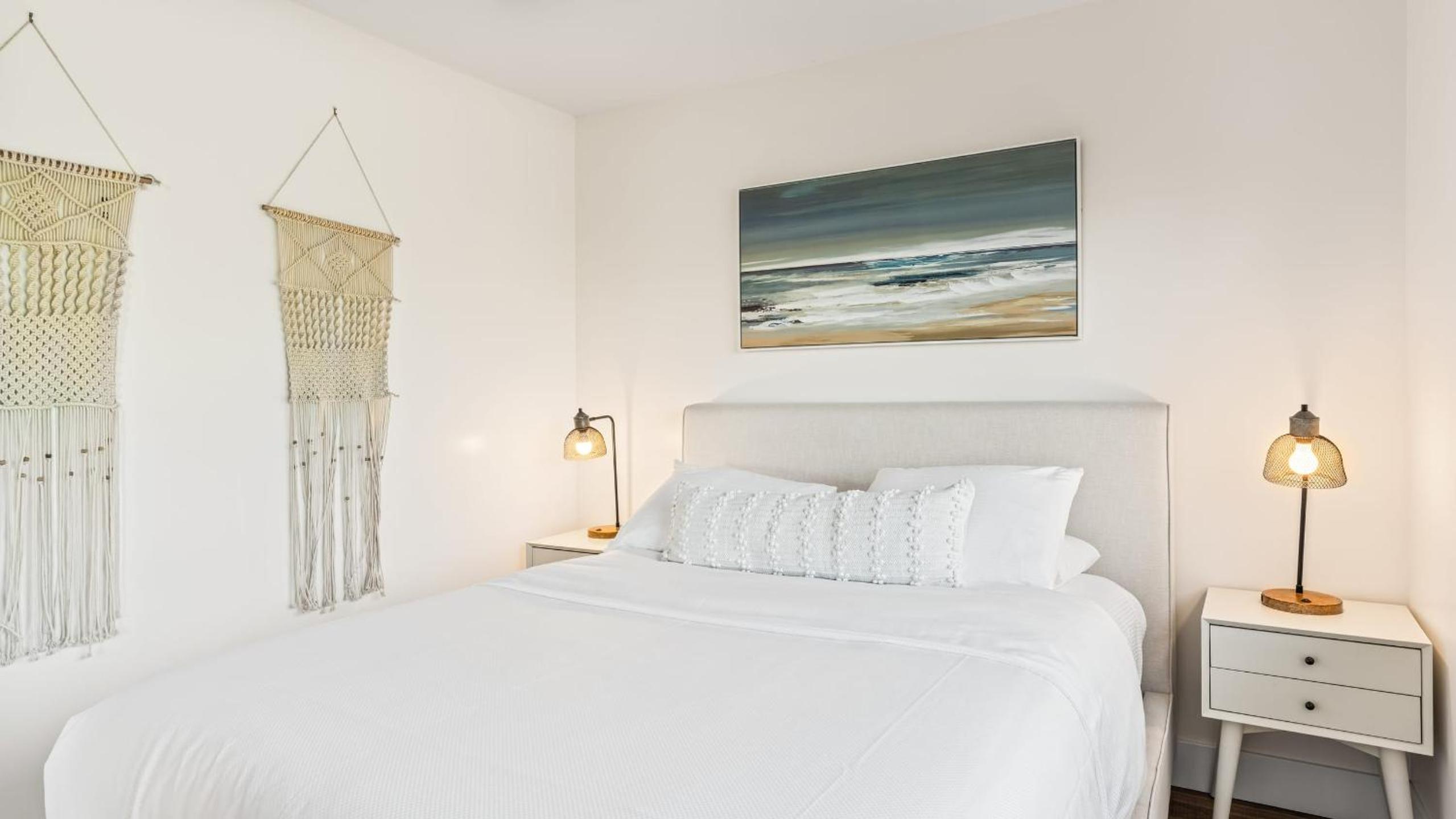 3 Condos Steps to Beach Rooftop Patio Trestles Trailhead Trio by AvantStay