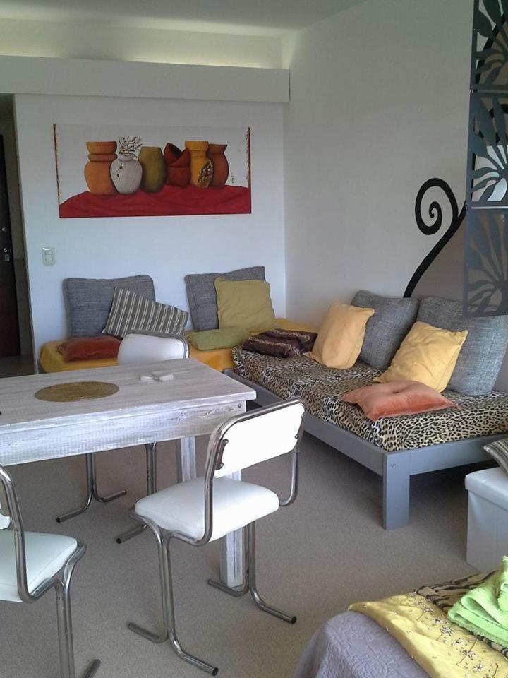 Vista Al Lago Apartments