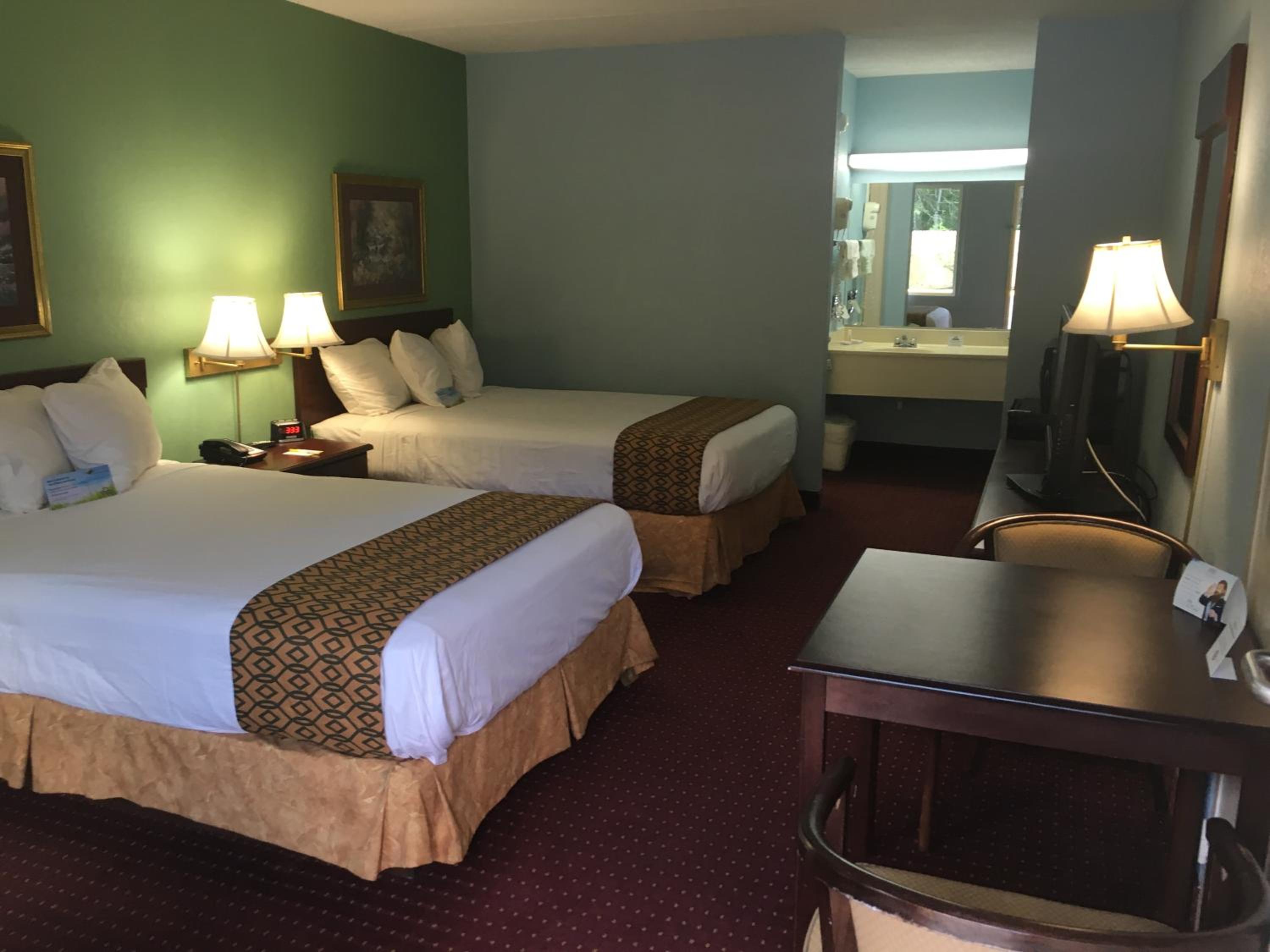 Days Inn by Wyndham Lavonia - Property Image 3