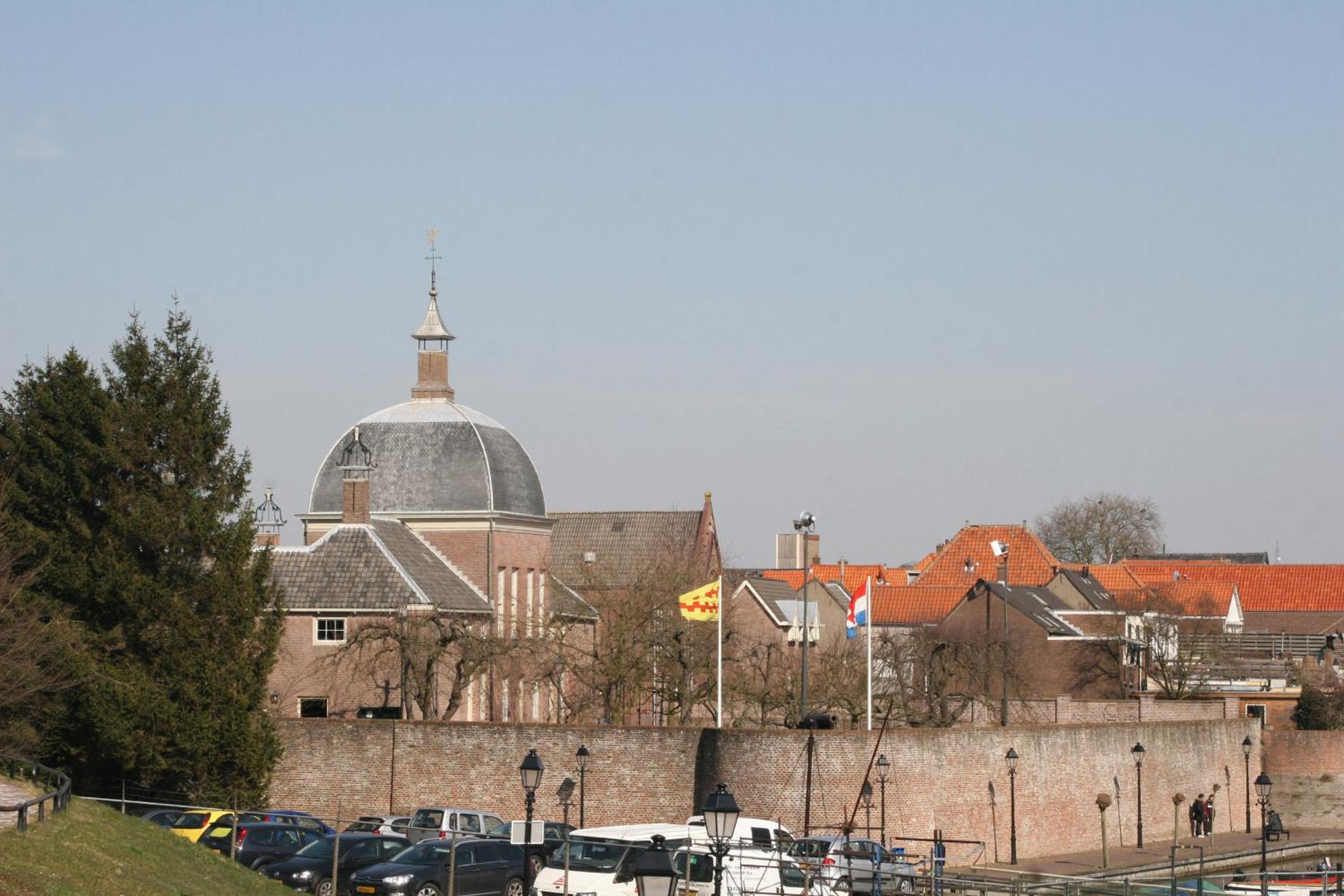 Photo 8