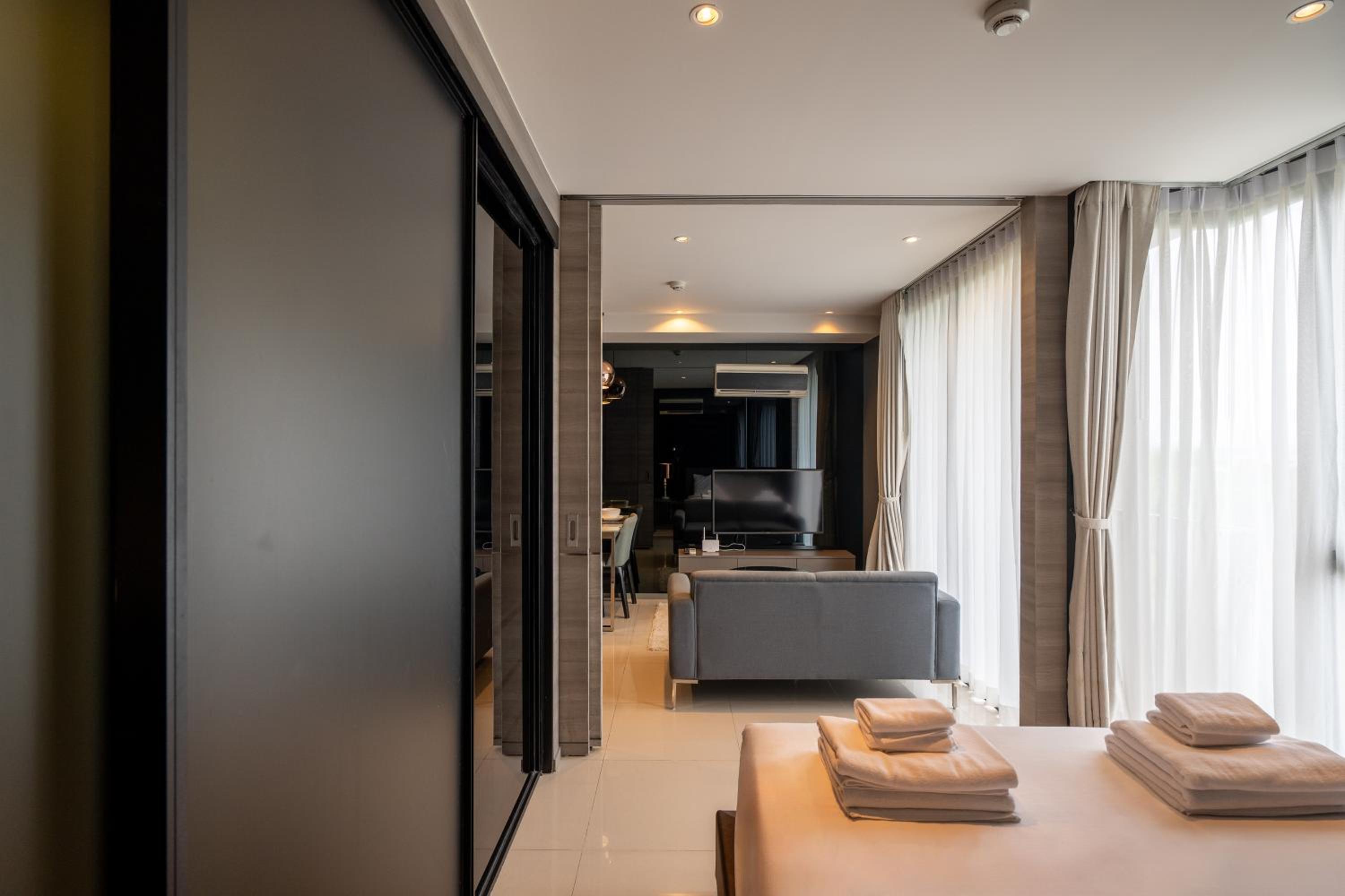 Seaphere Residence by Prop Hopper