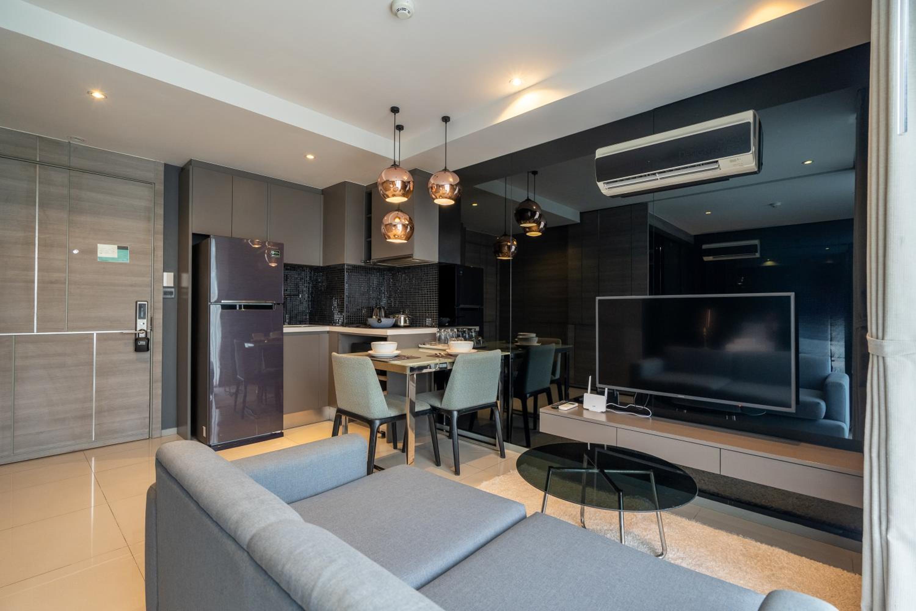 Seaphere Residence by Prop Hopper