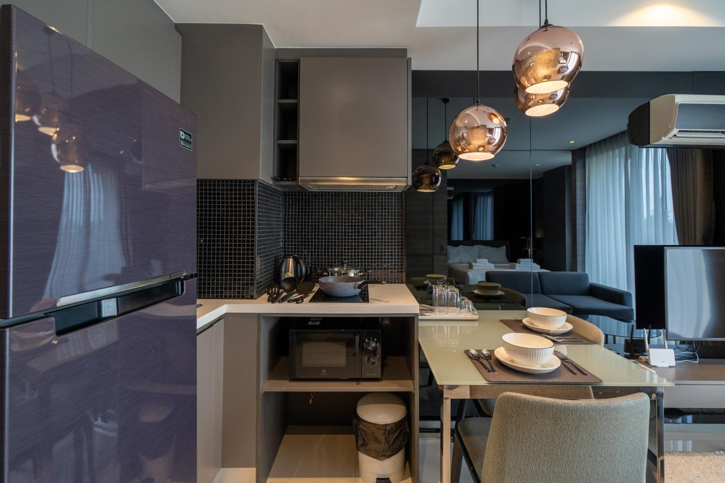 Seaphere Residence by Prop Hopper