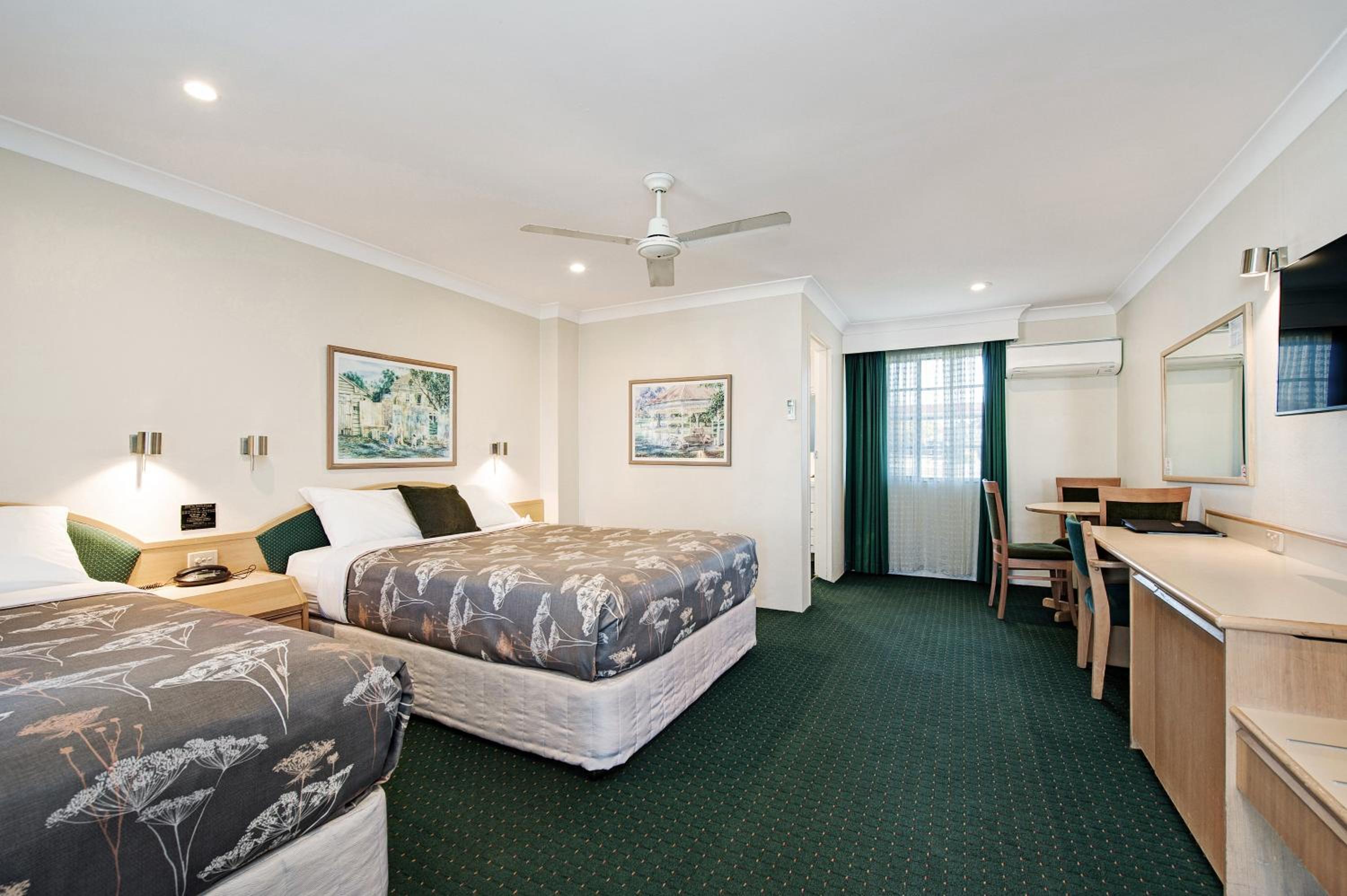 Colonial Terrace Motor Inn