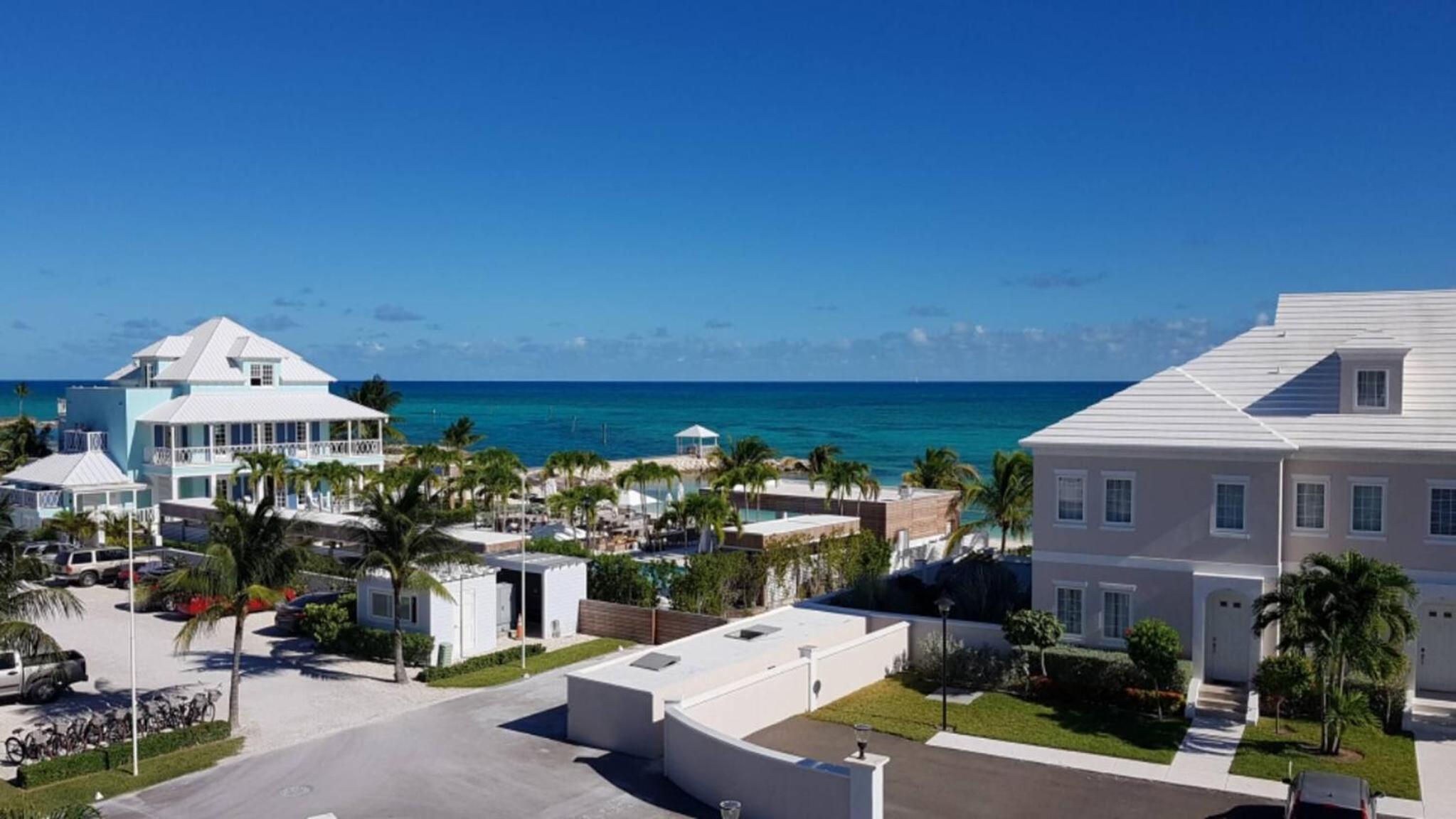Bahamas Dream - Beach Luxury Vacation