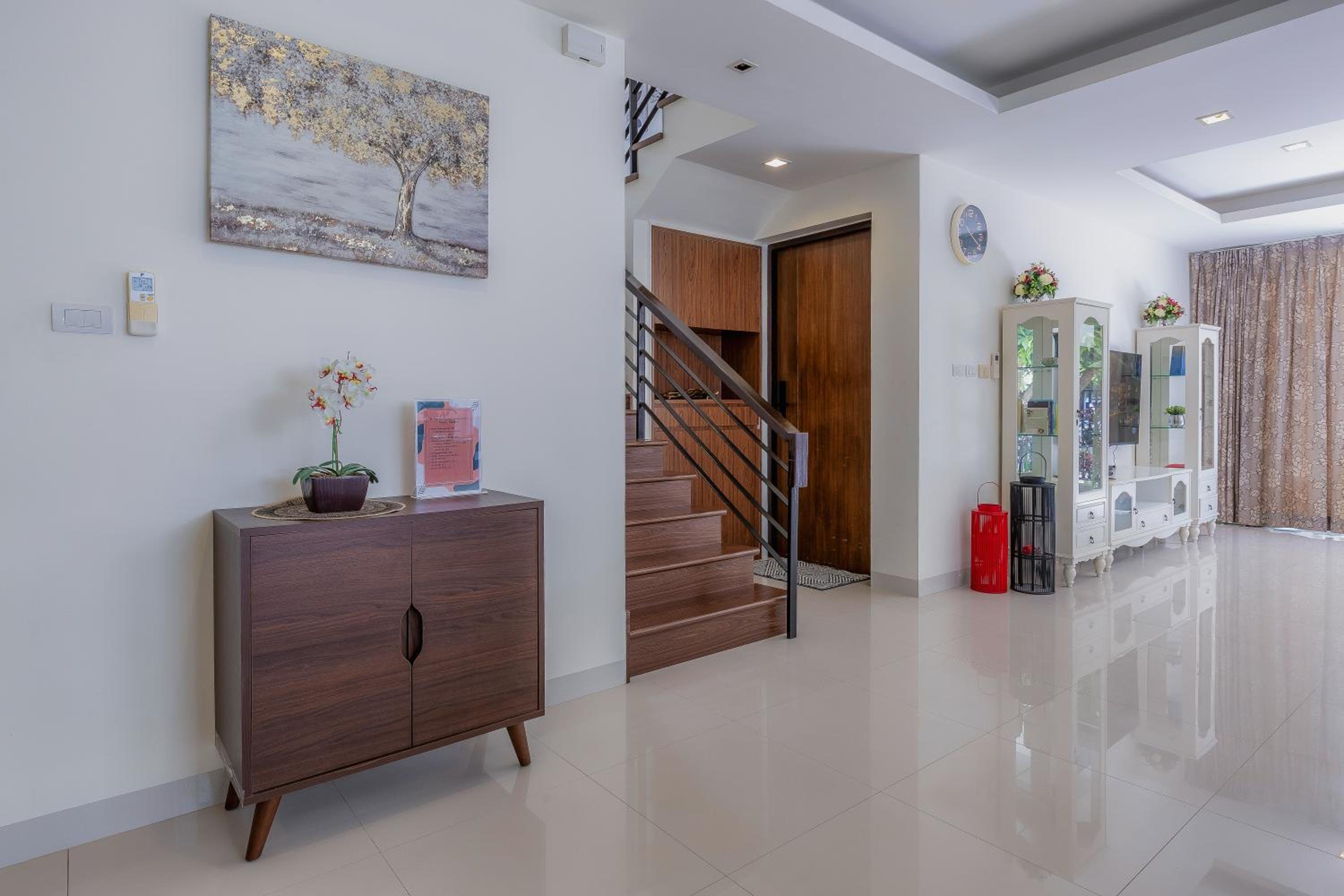 Laguna Parkside by Triple8 Asia