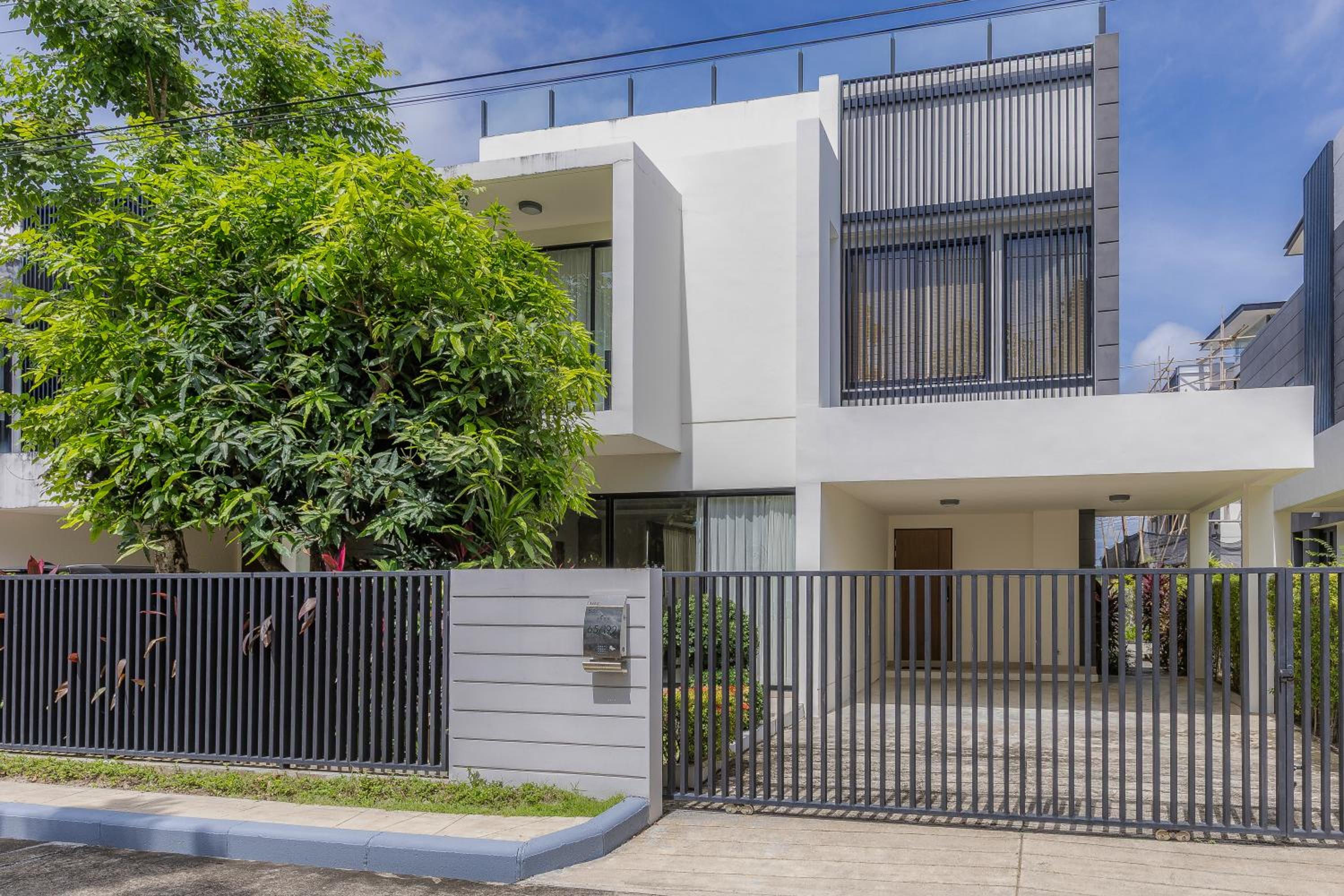 Laguna Parkside by Triple8 Asia