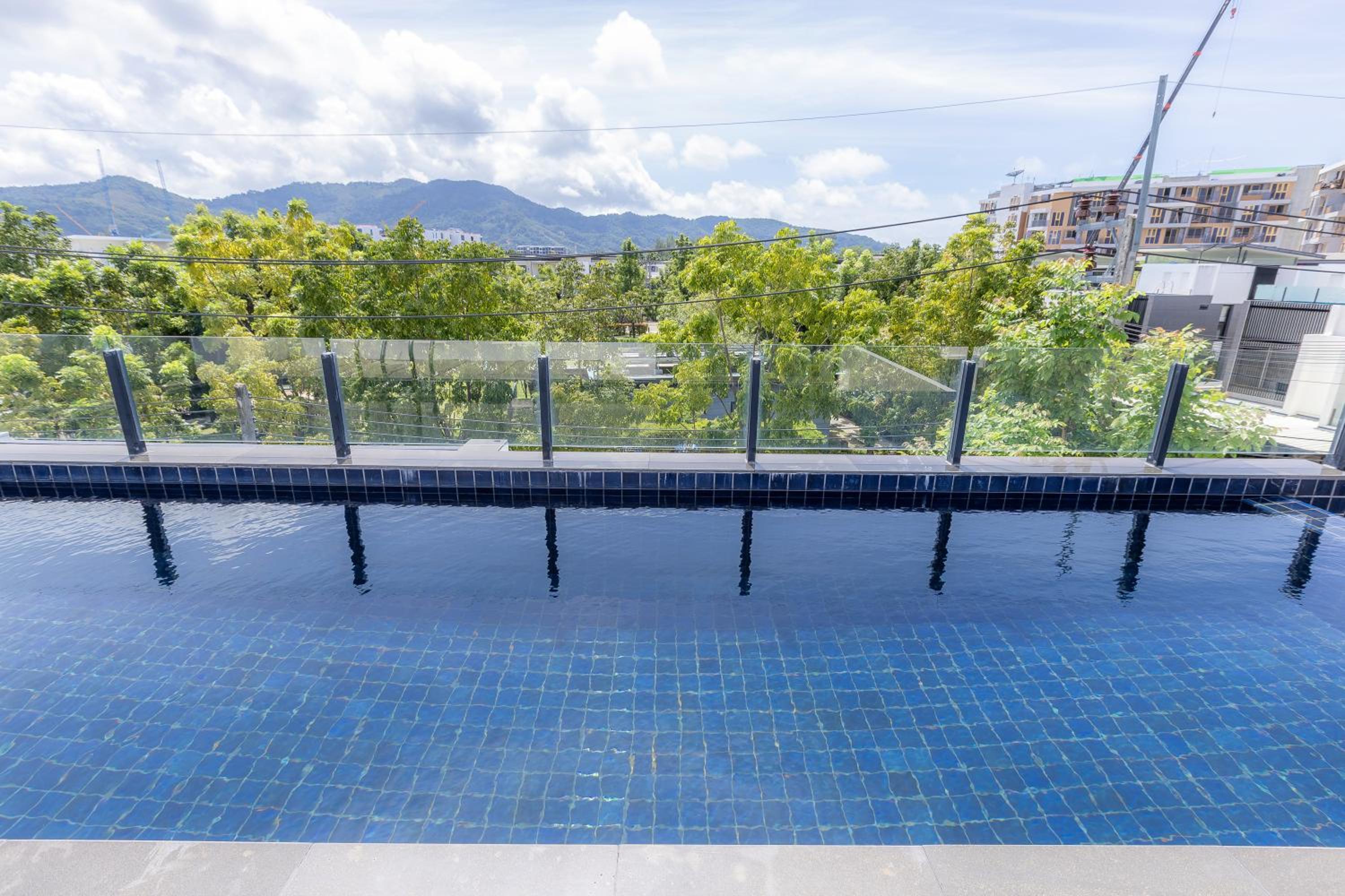 Laguna Parkside by Triple8 Asia
