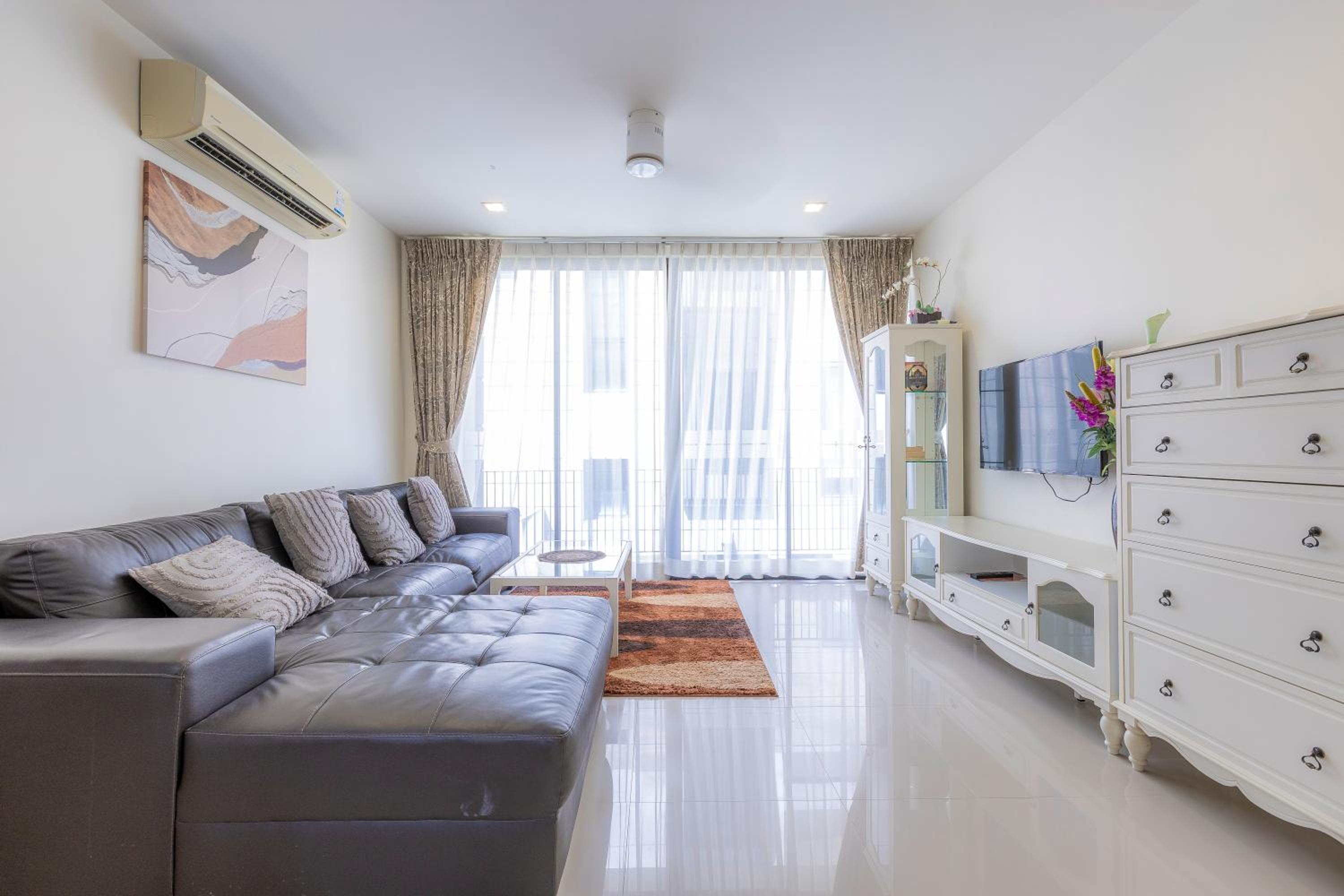 Laguna Parkside by Triple8 Asia