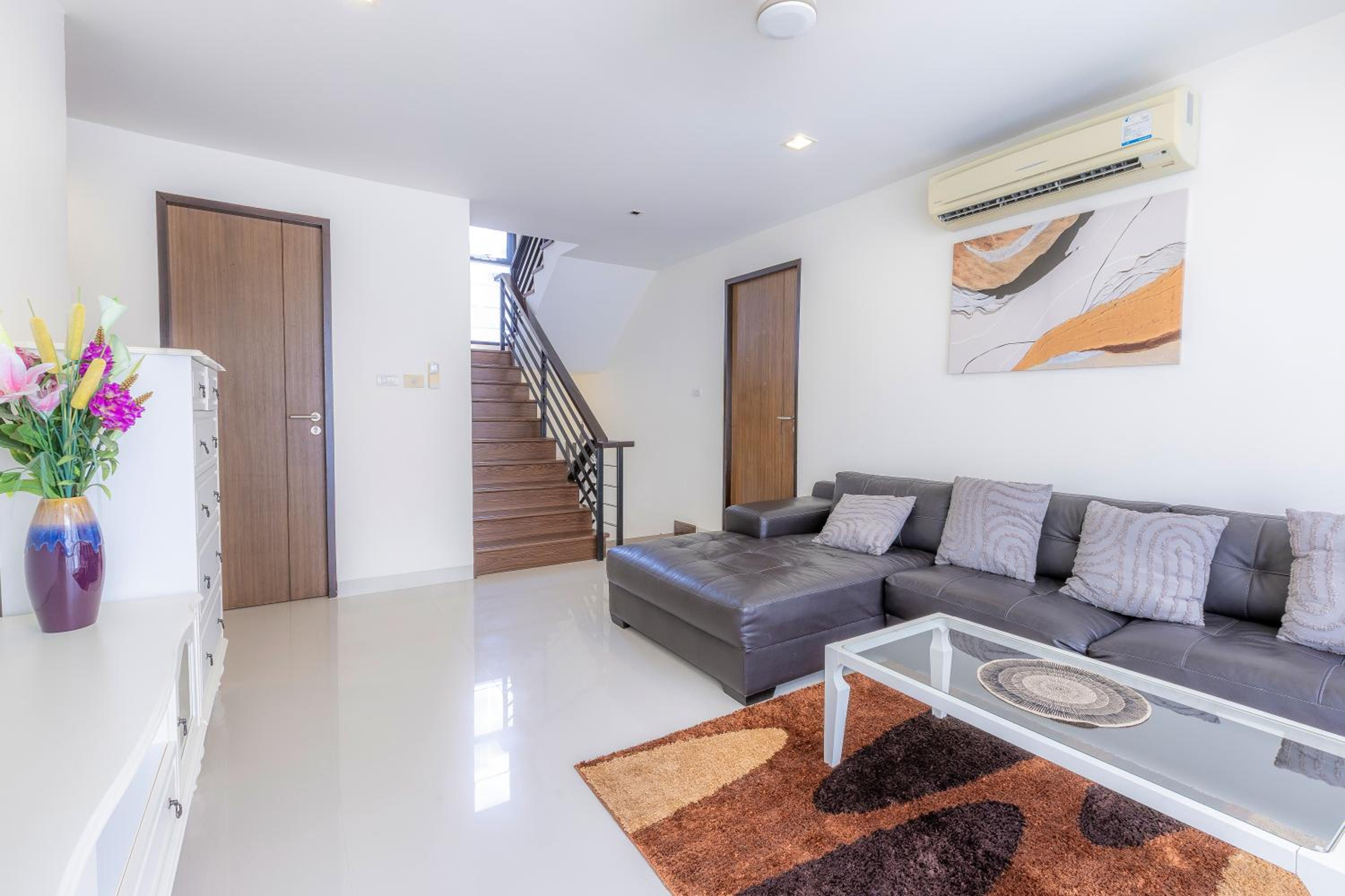 Laguna Parkside by Triple8 Asia