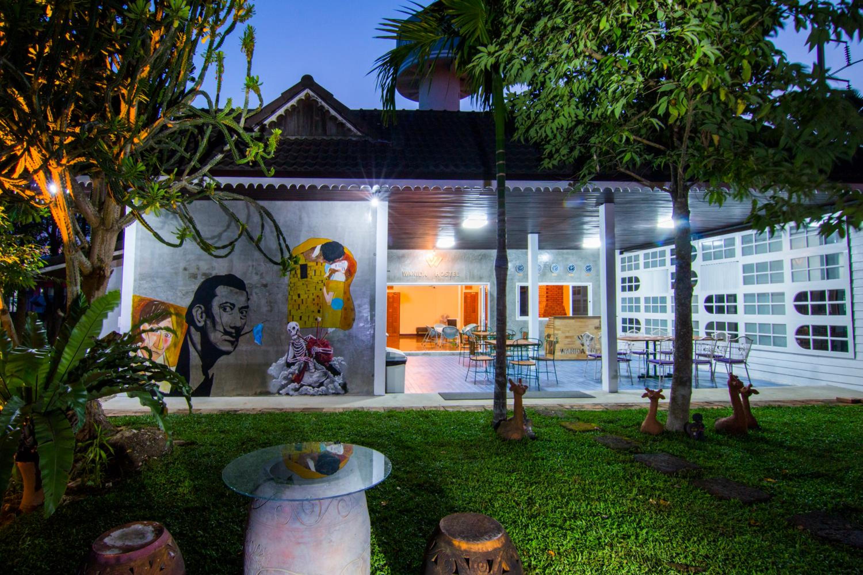 Wanida Hostel