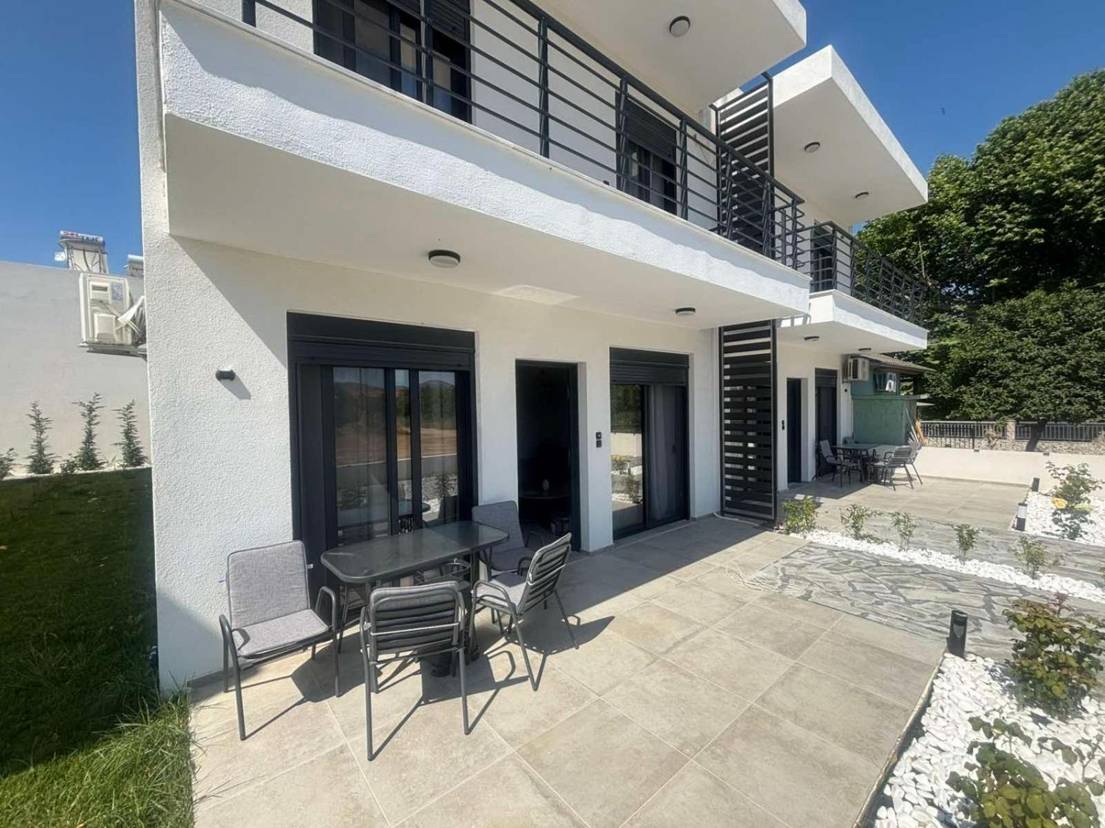 Ariadne Stay Complex by Horizon Homes