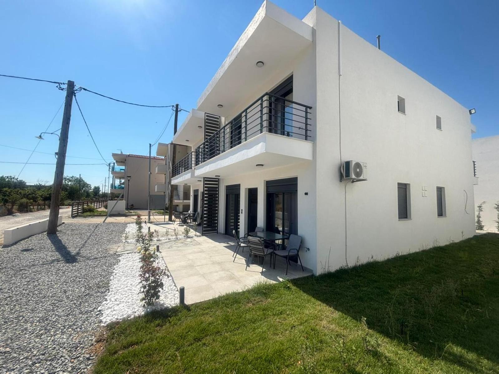Ariadne Stay Complex by Horizon Homes