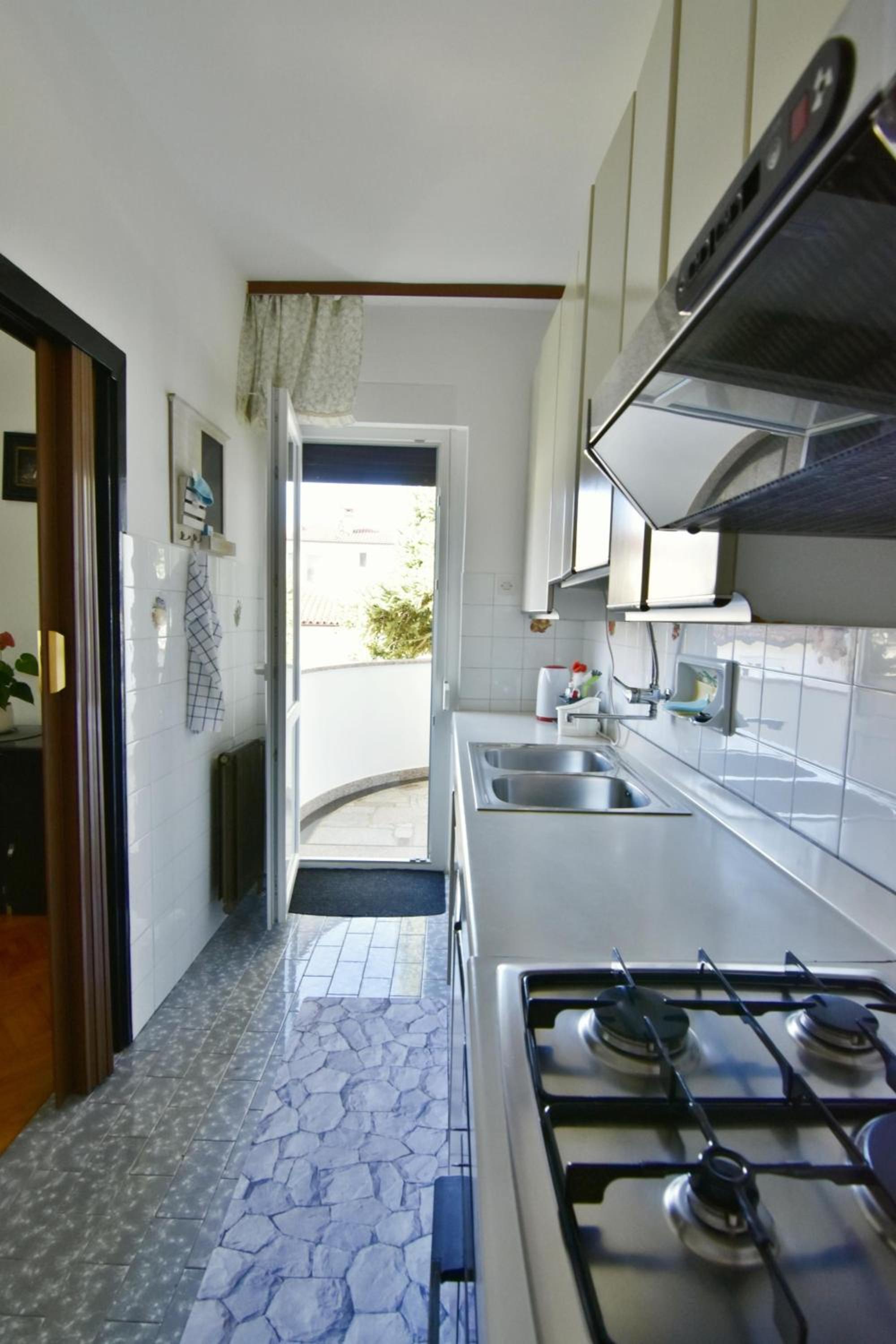 Spacious apartment in Umag with garden