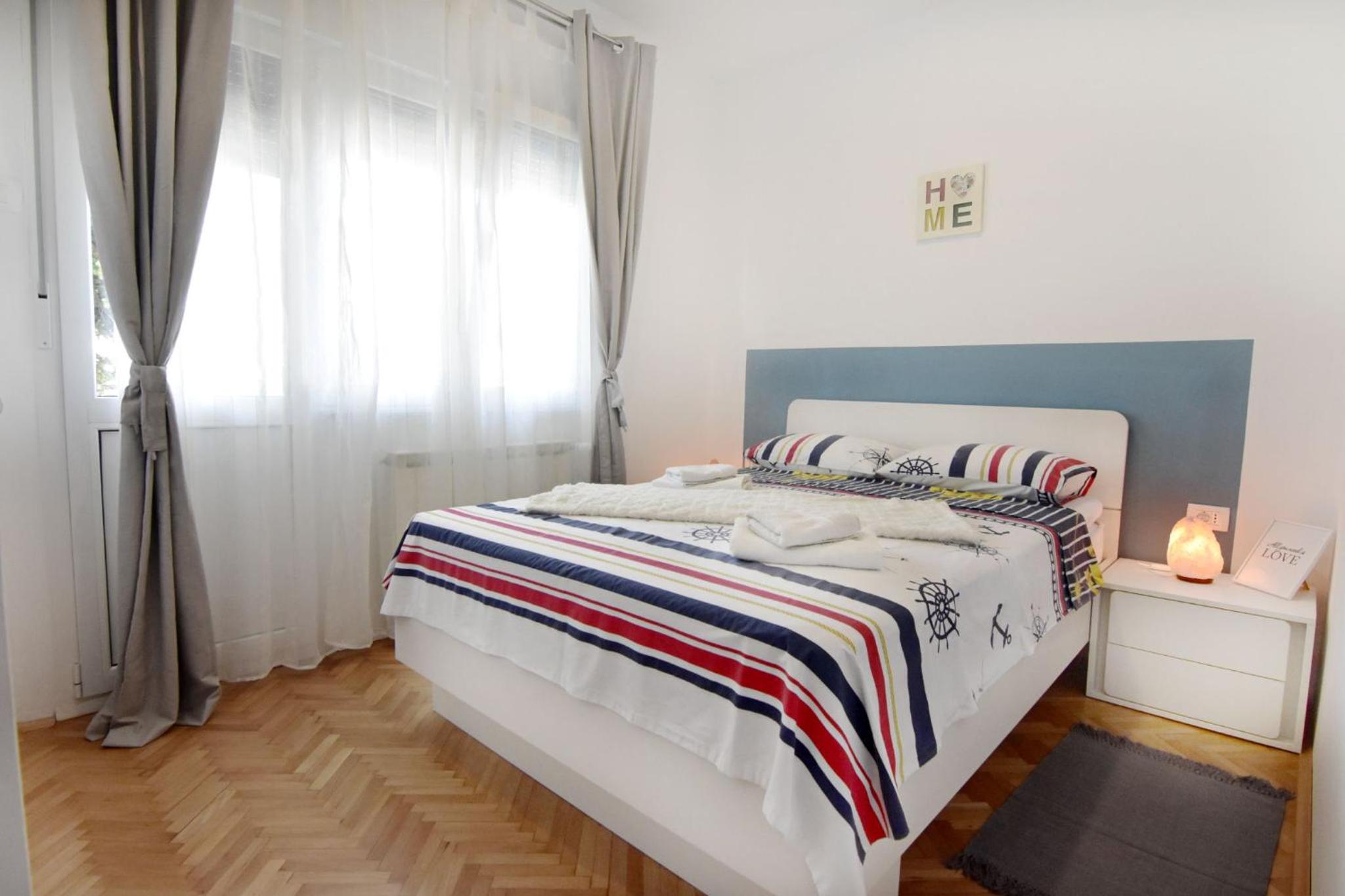 Spacious apartment in Umag with garden