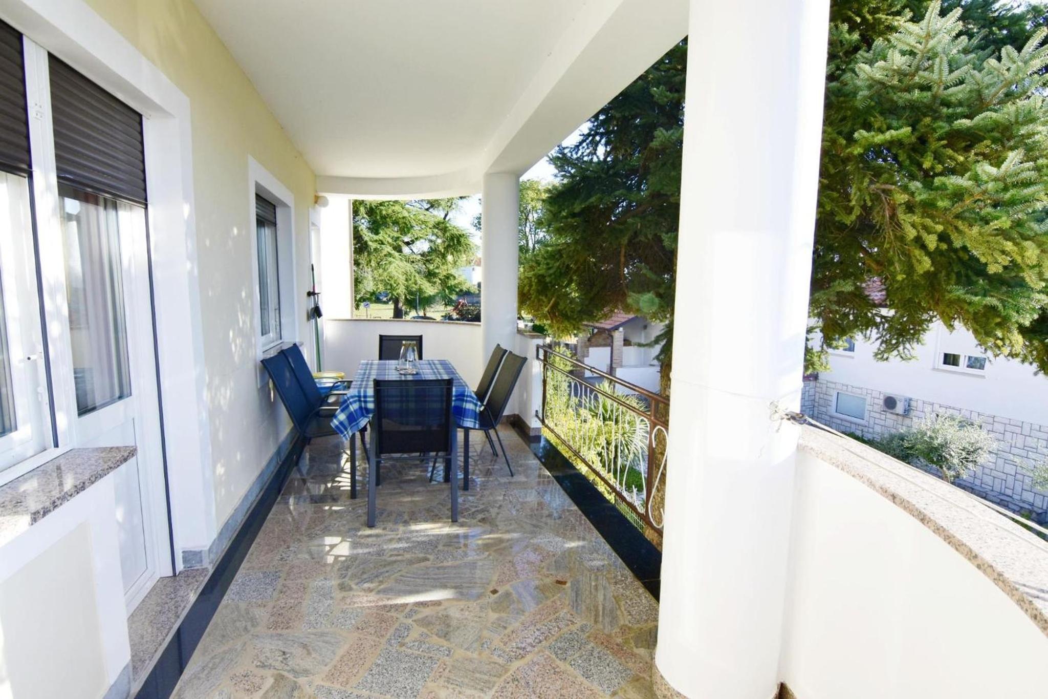 Spacious apartment in Umag with garden