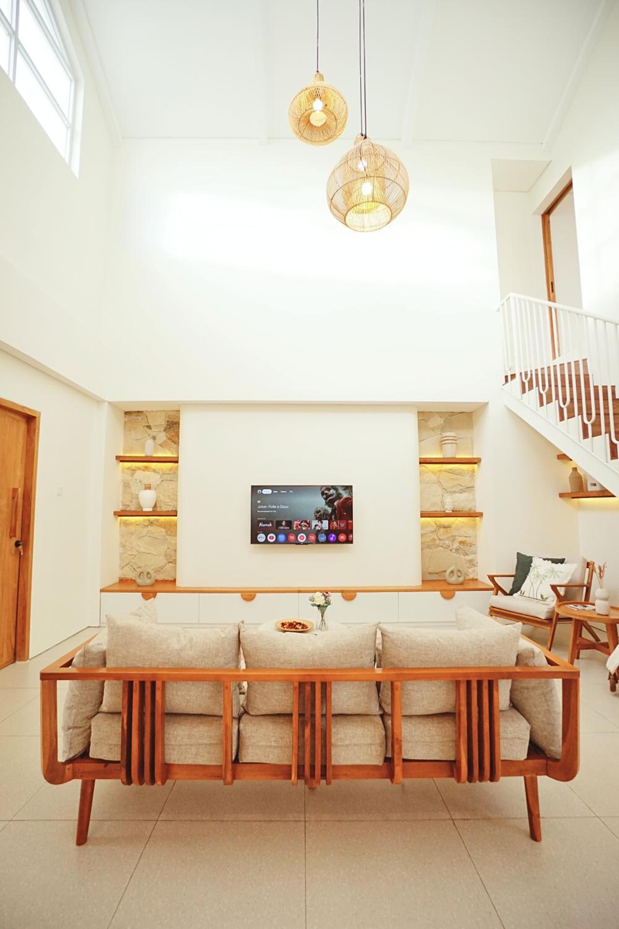 Neuf Villa 3BR Private Pool Near Melasti Beach