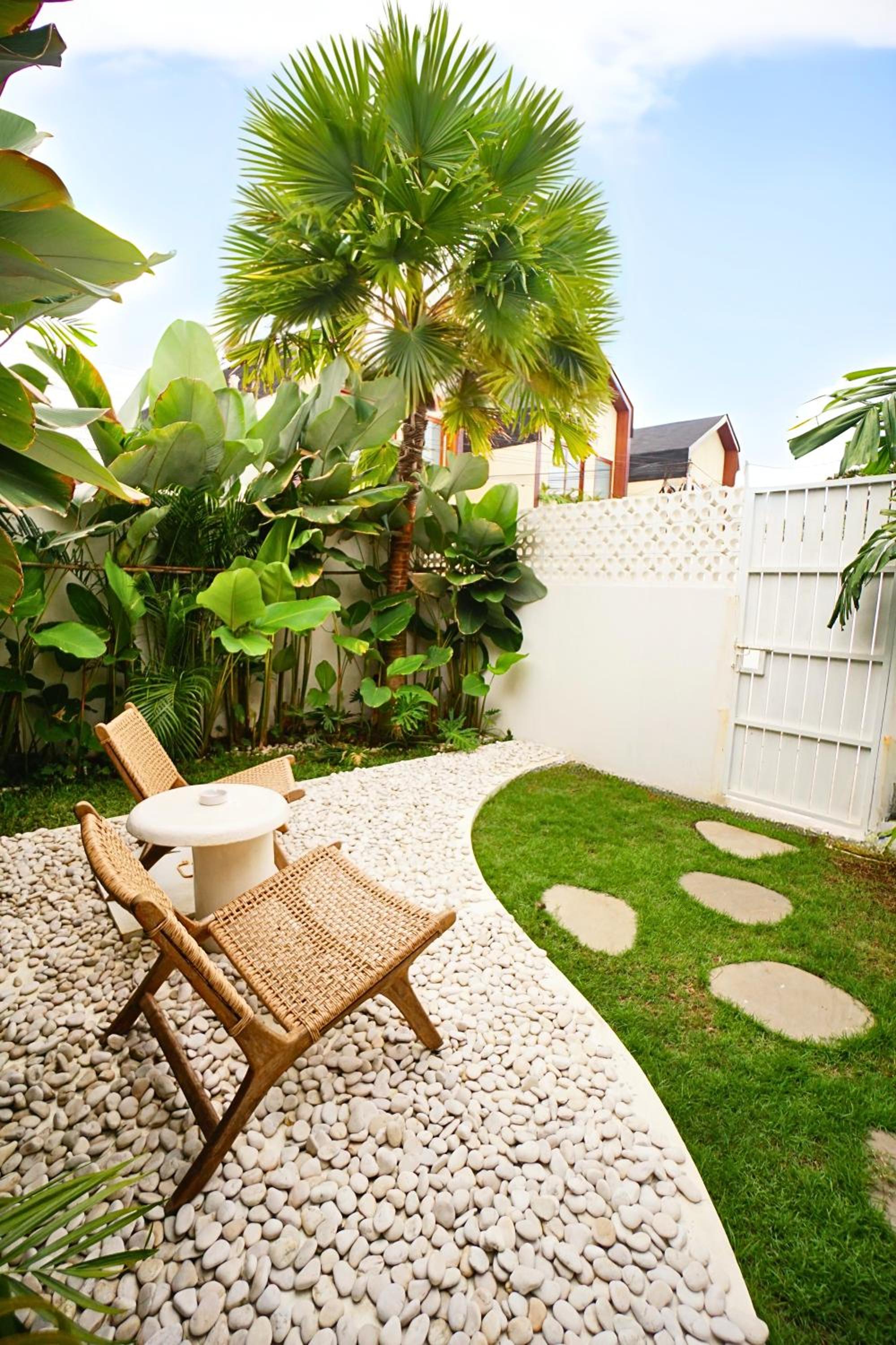Neuf Villa 3BR Private Pool Near Melasti Beach