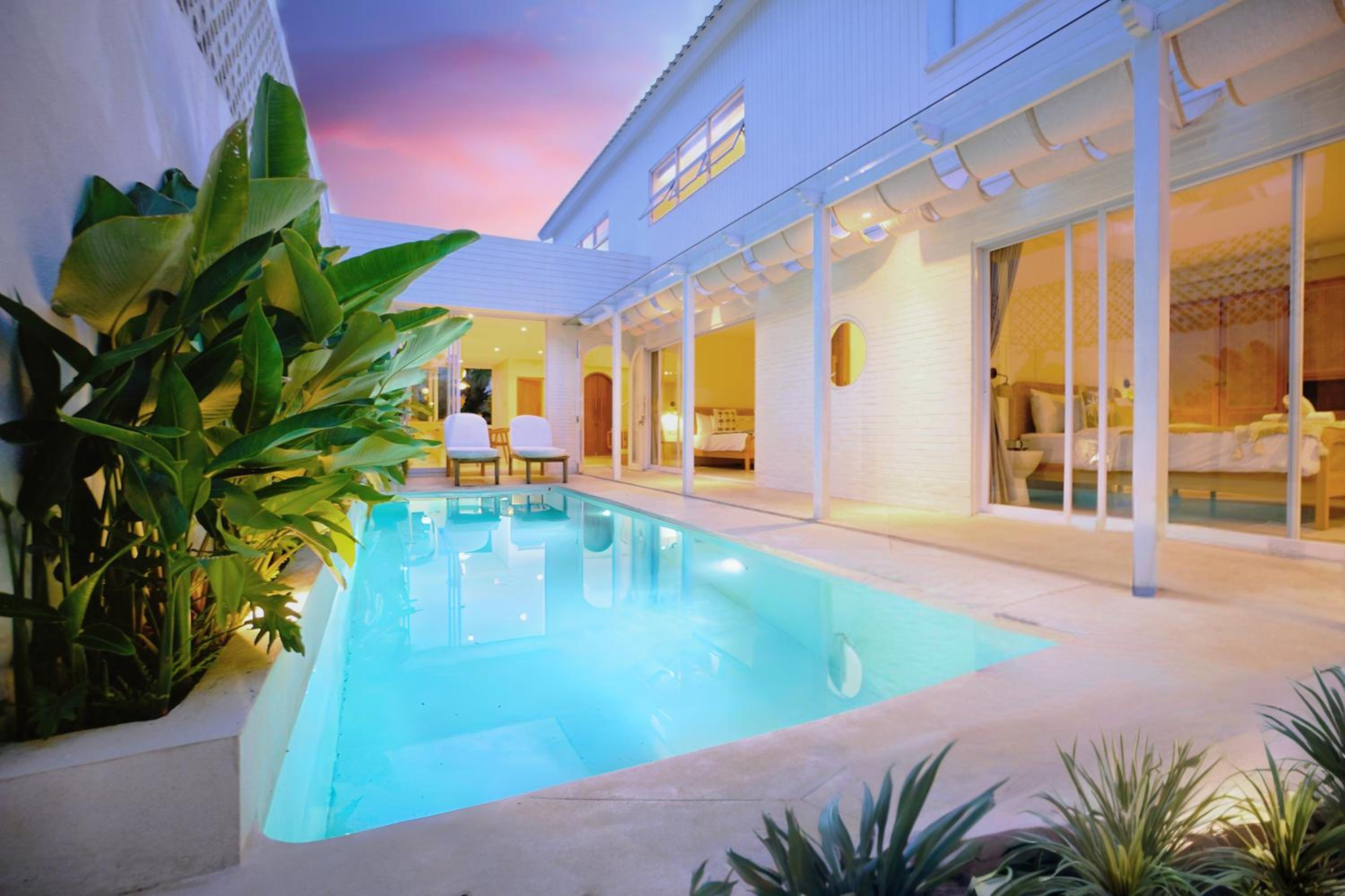 Neuf Villa 3BR Private Pool Near Melasti Beach