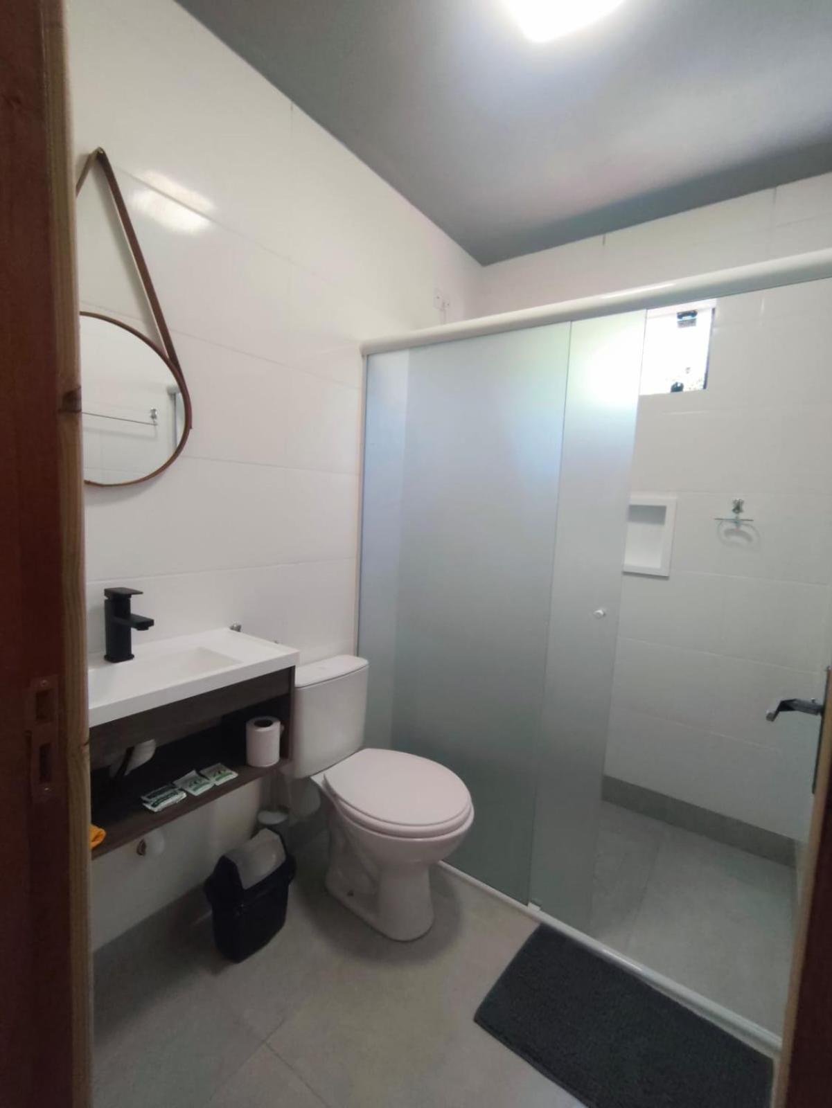 Apartamento de 2 Quartos para 4 Pessoas - 5 min da Praia