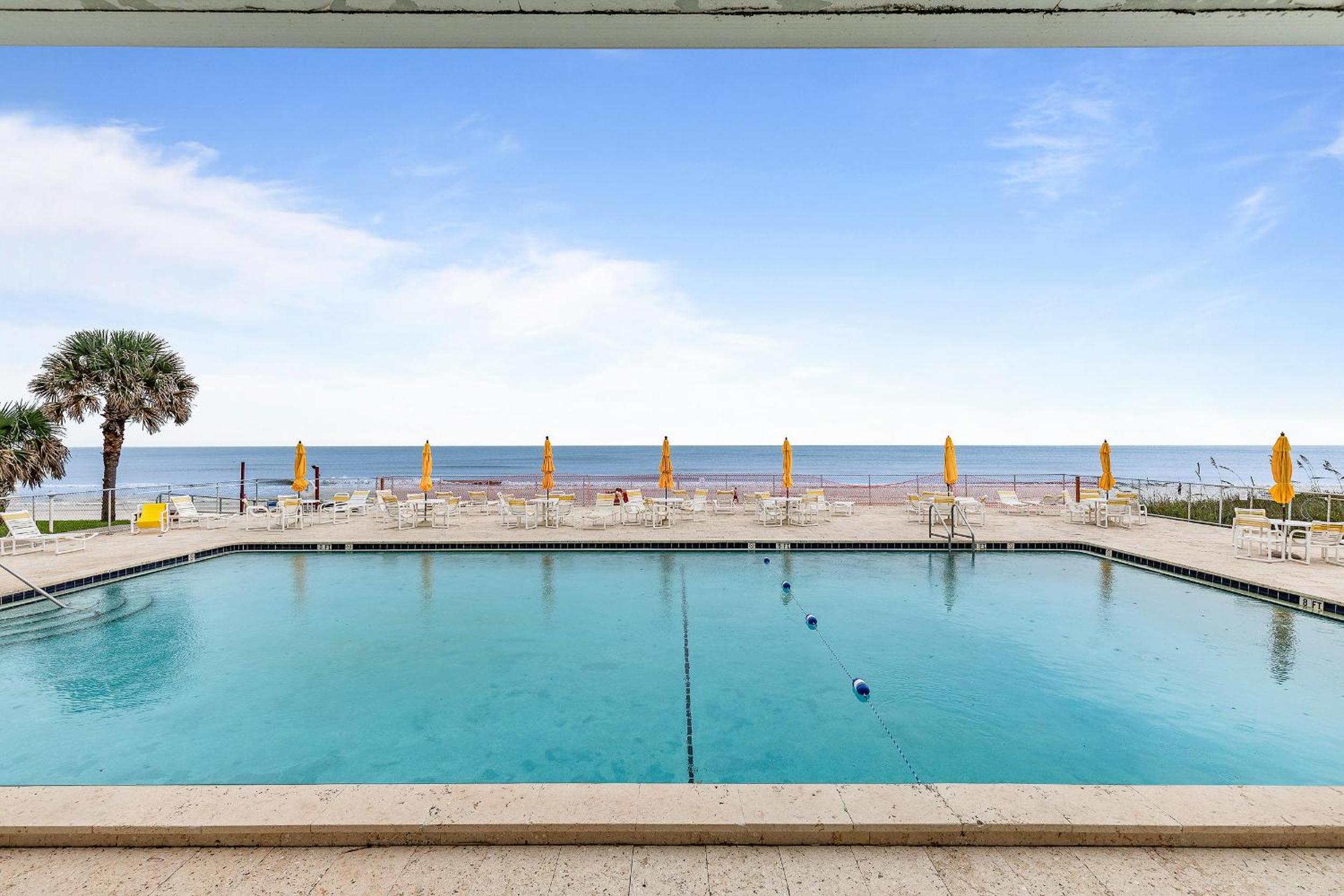 Smyrna Beach Club 815B