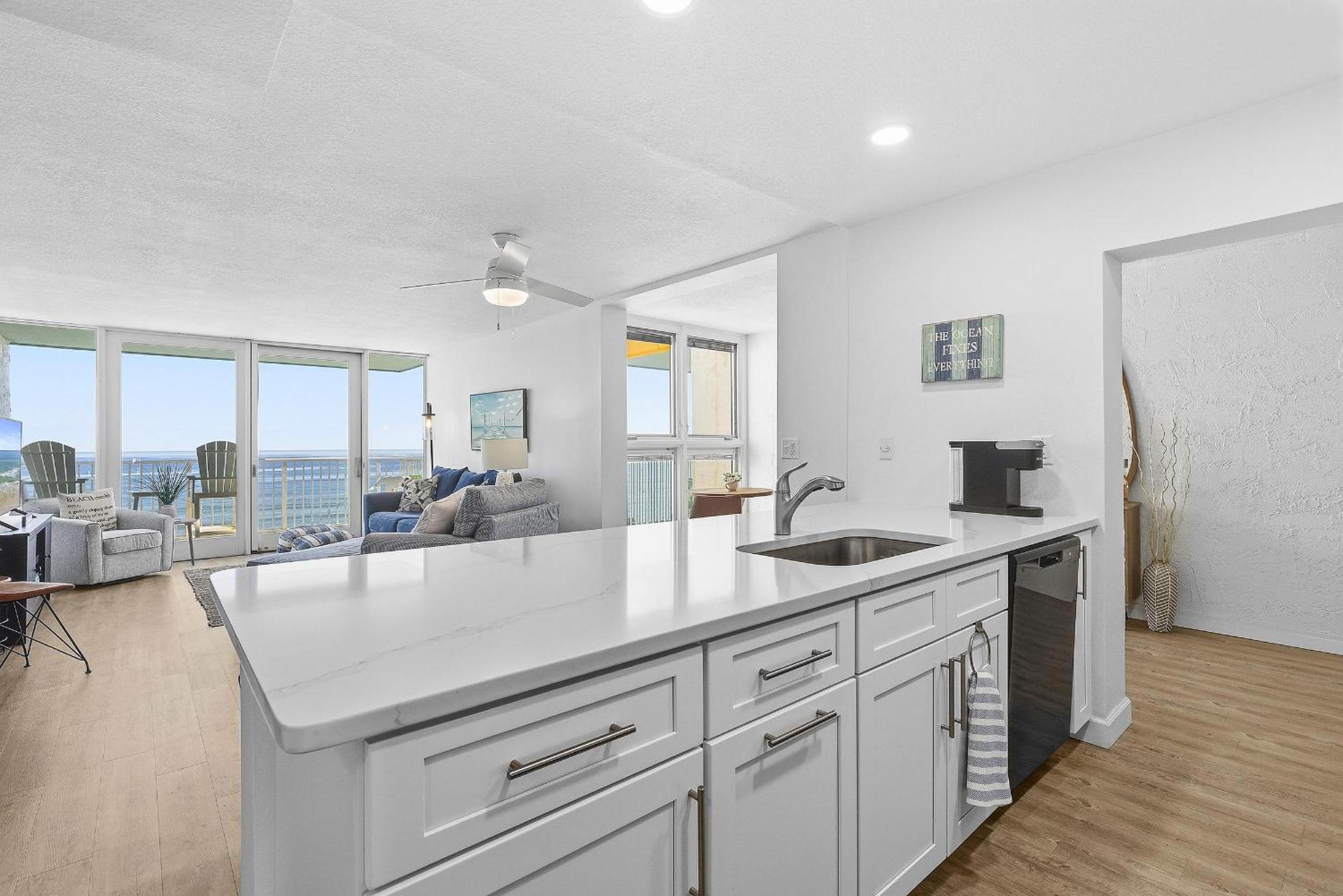 Smyrna Beach Club 815B