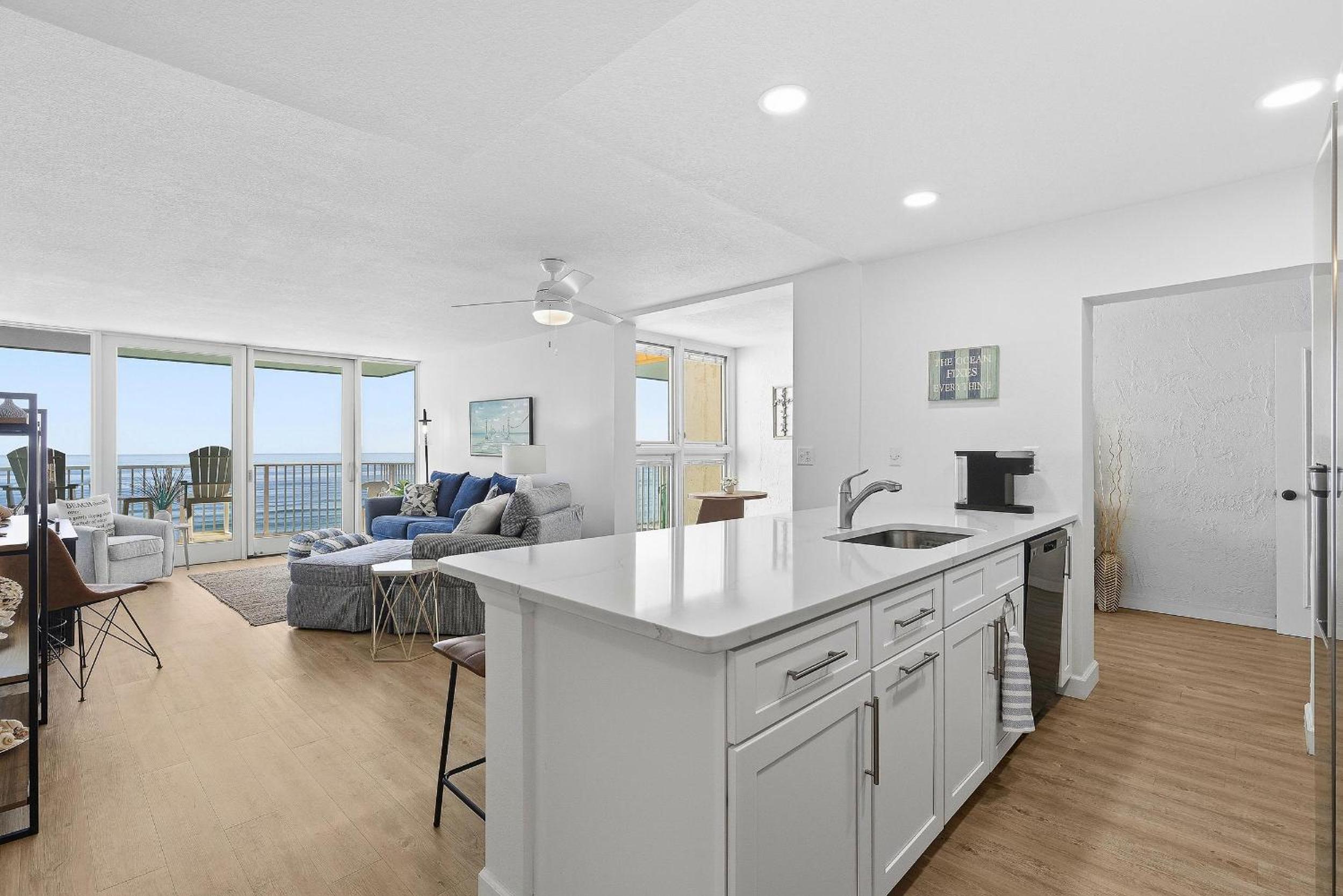 Smyrna Beach Club 815B