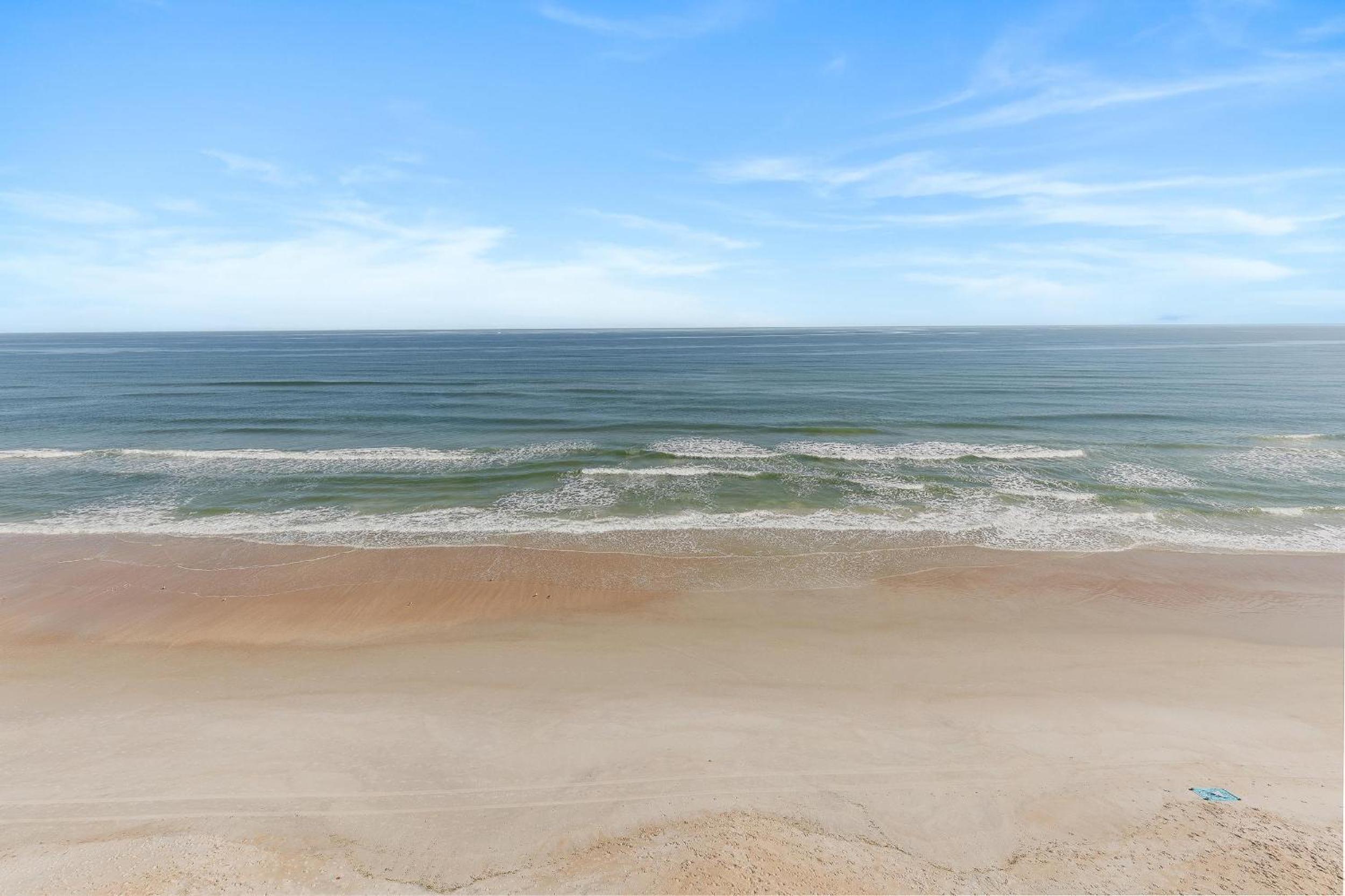 Smyrna Beach Club 815B