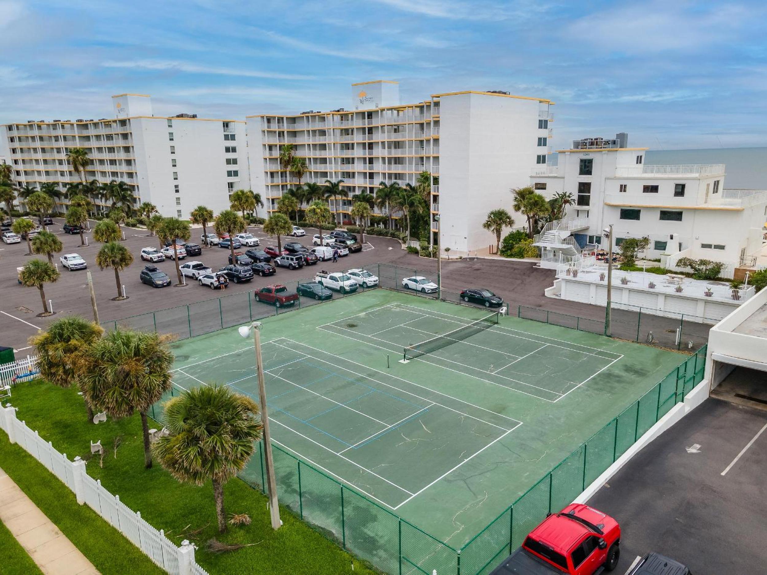 Smyrna Beach Club 815B