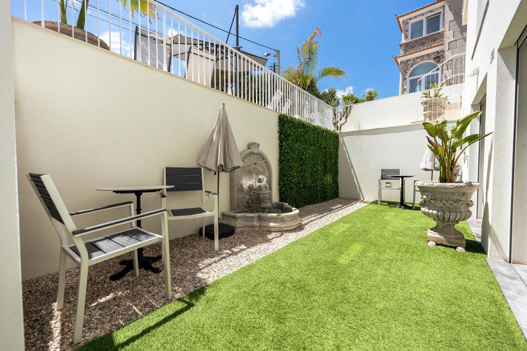 BeGuest Estoril Guesthouse