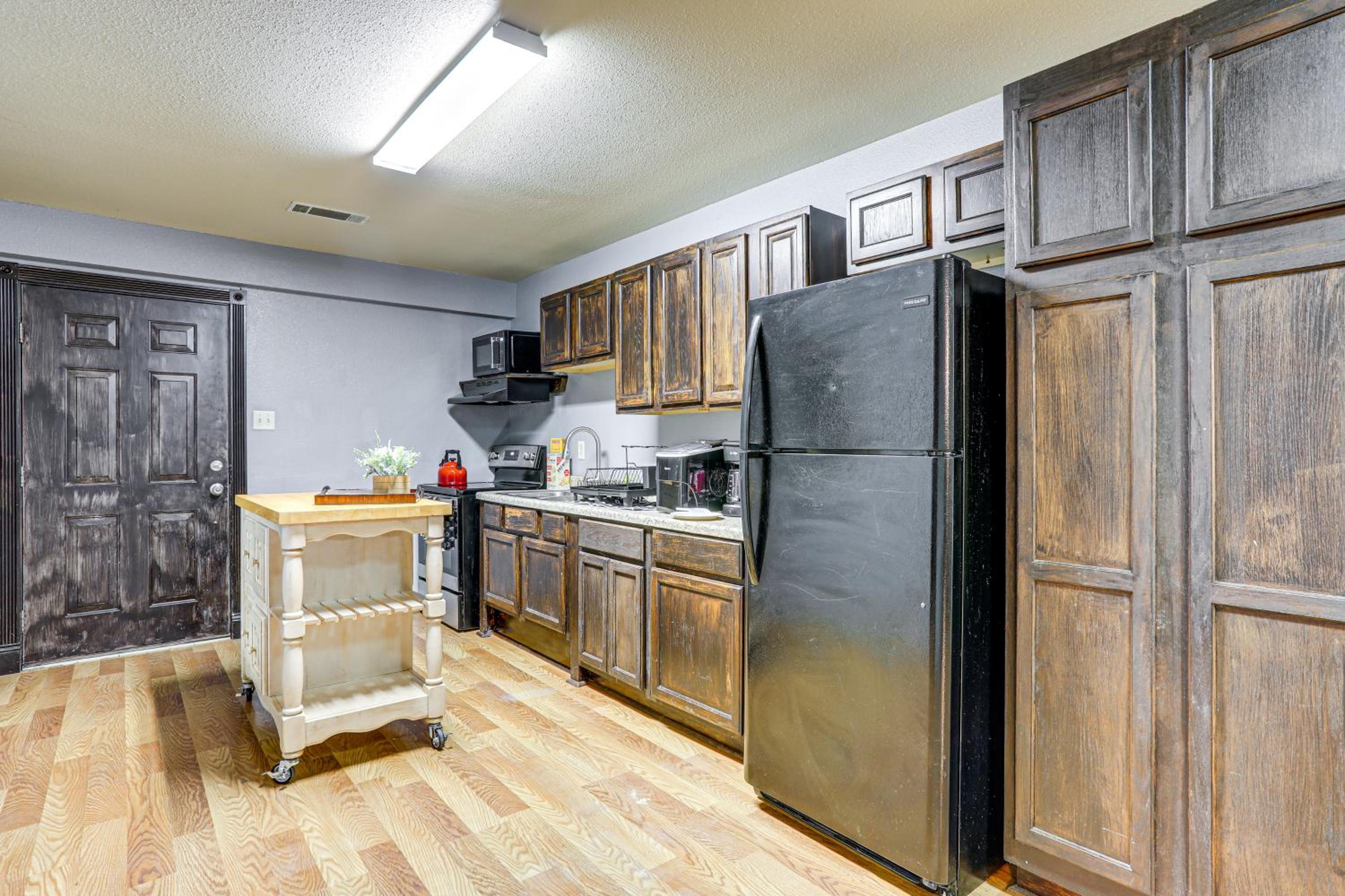 Near Universities Family Condo in McRae!