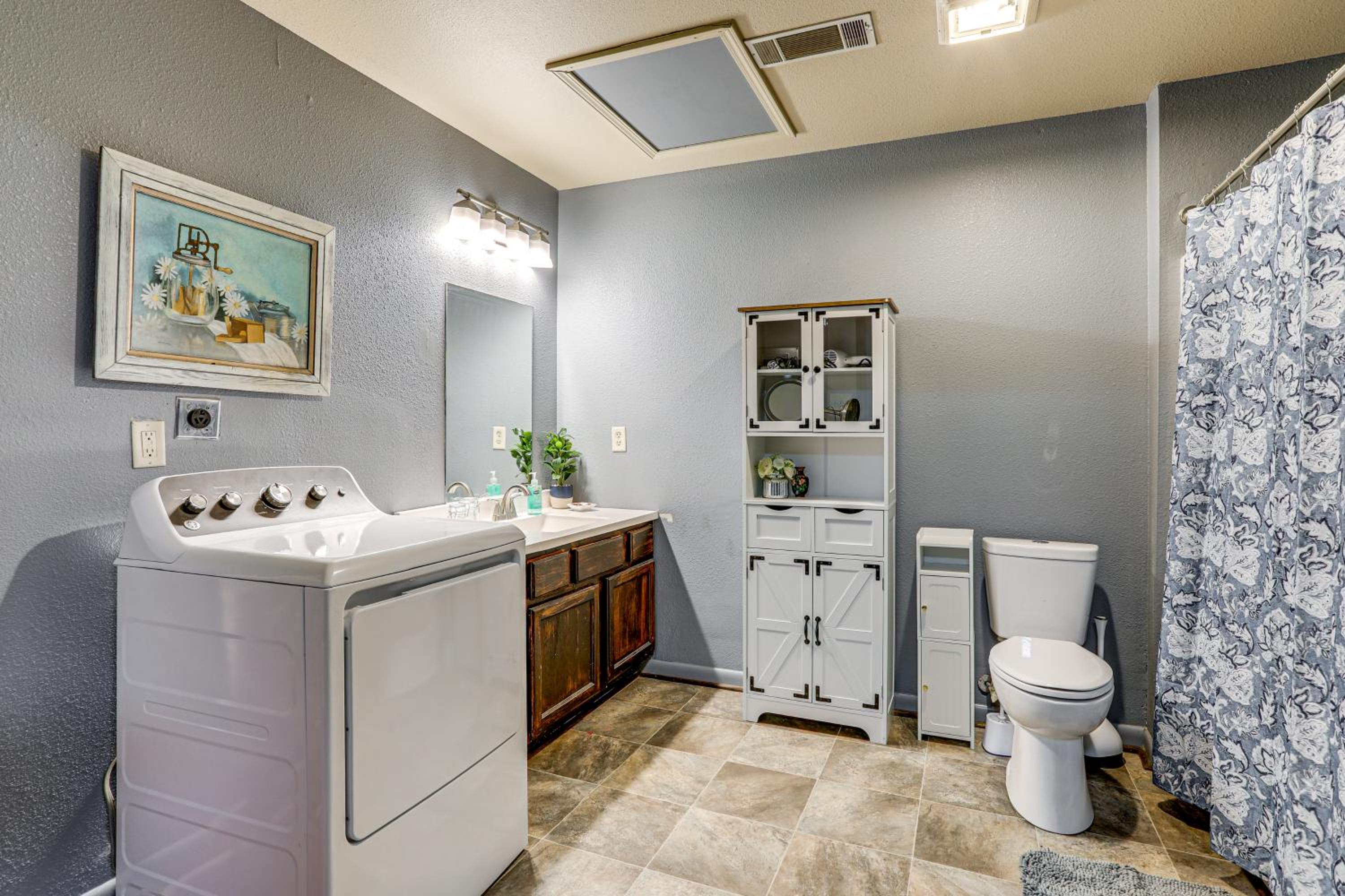 Near Universities Family Condo in McRae!