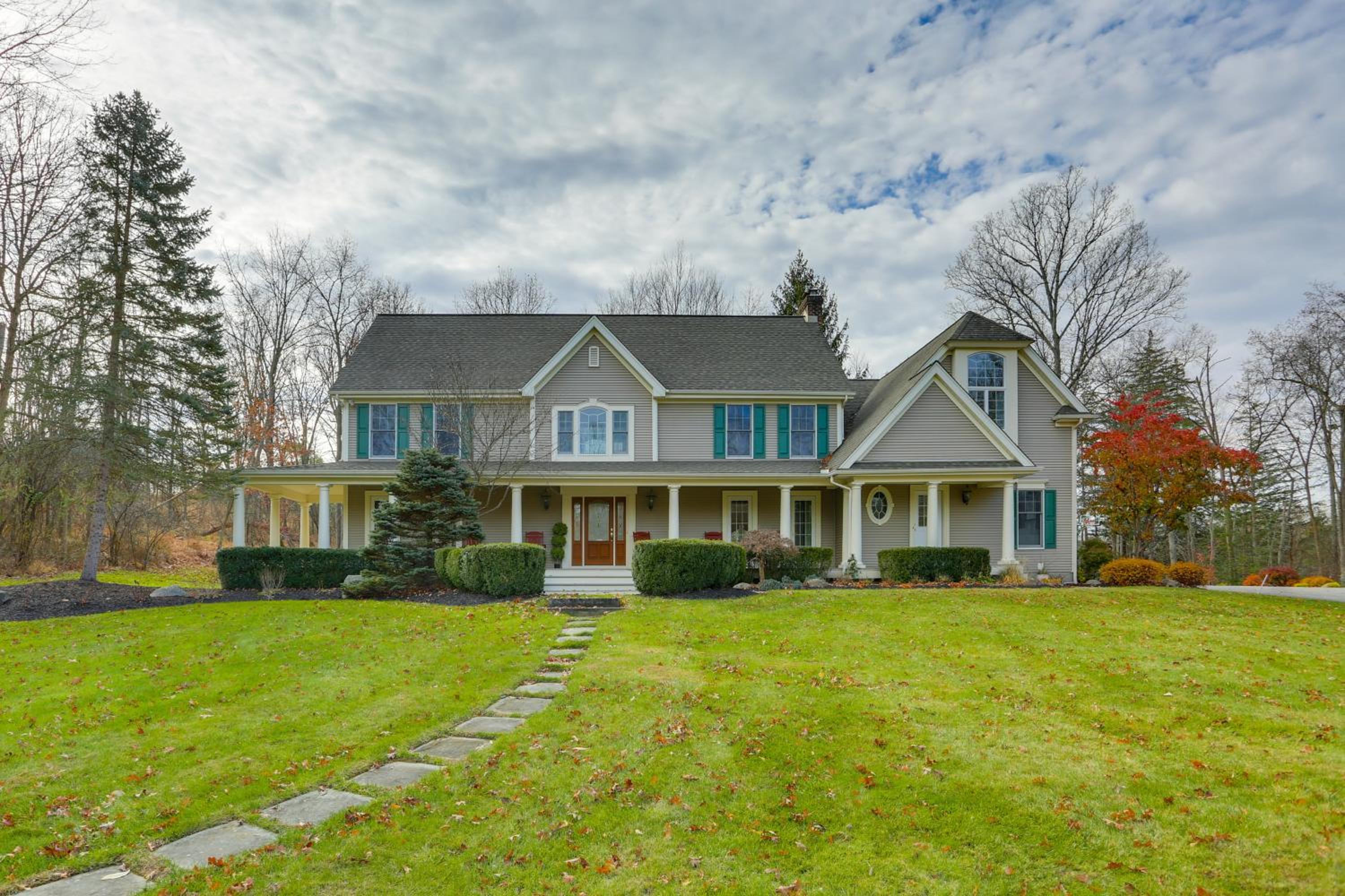 Pond and Gazebo Expansive Hudson Valley Escape!
