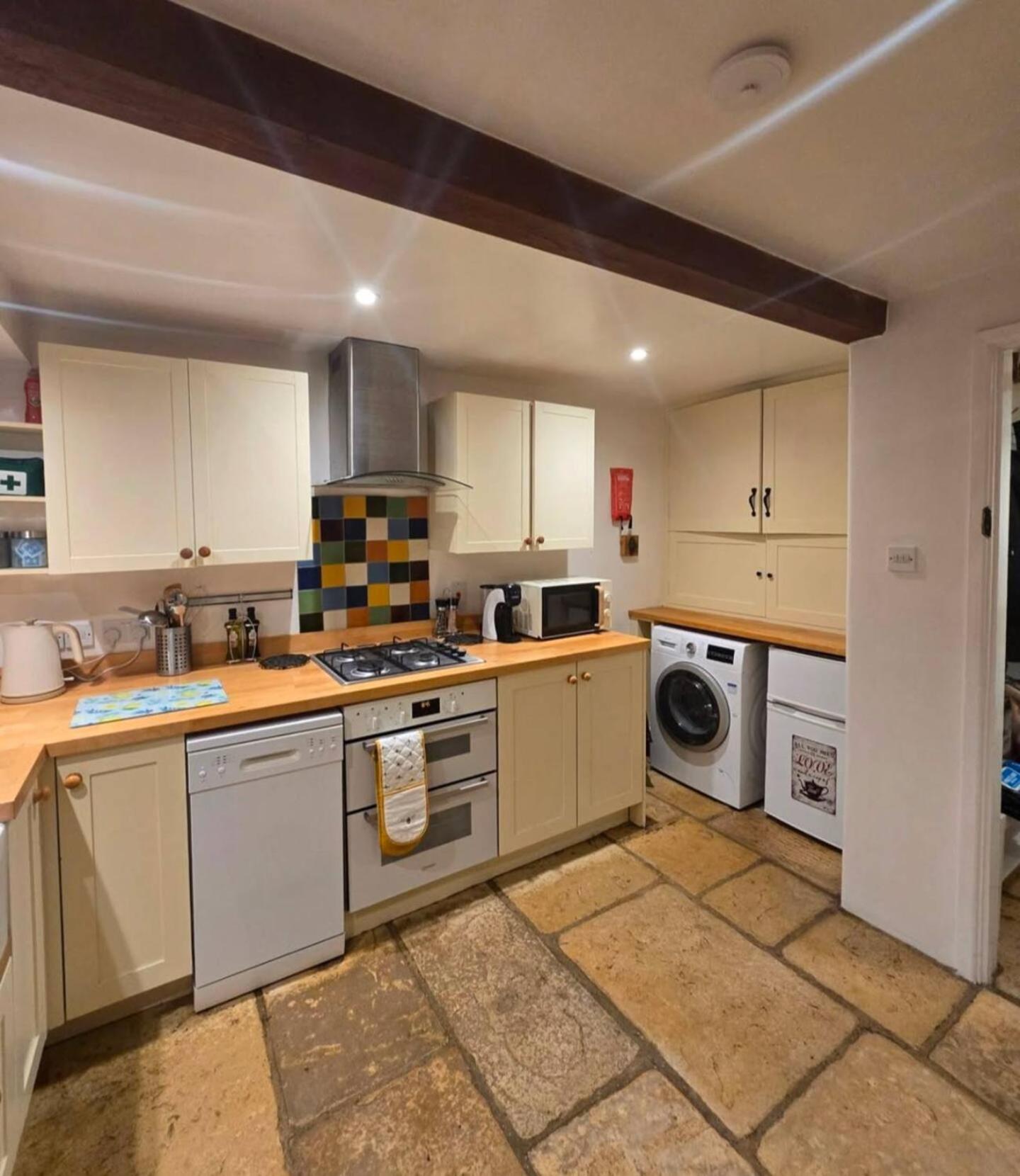 Traditional Cotswold escape with garden and fireplace