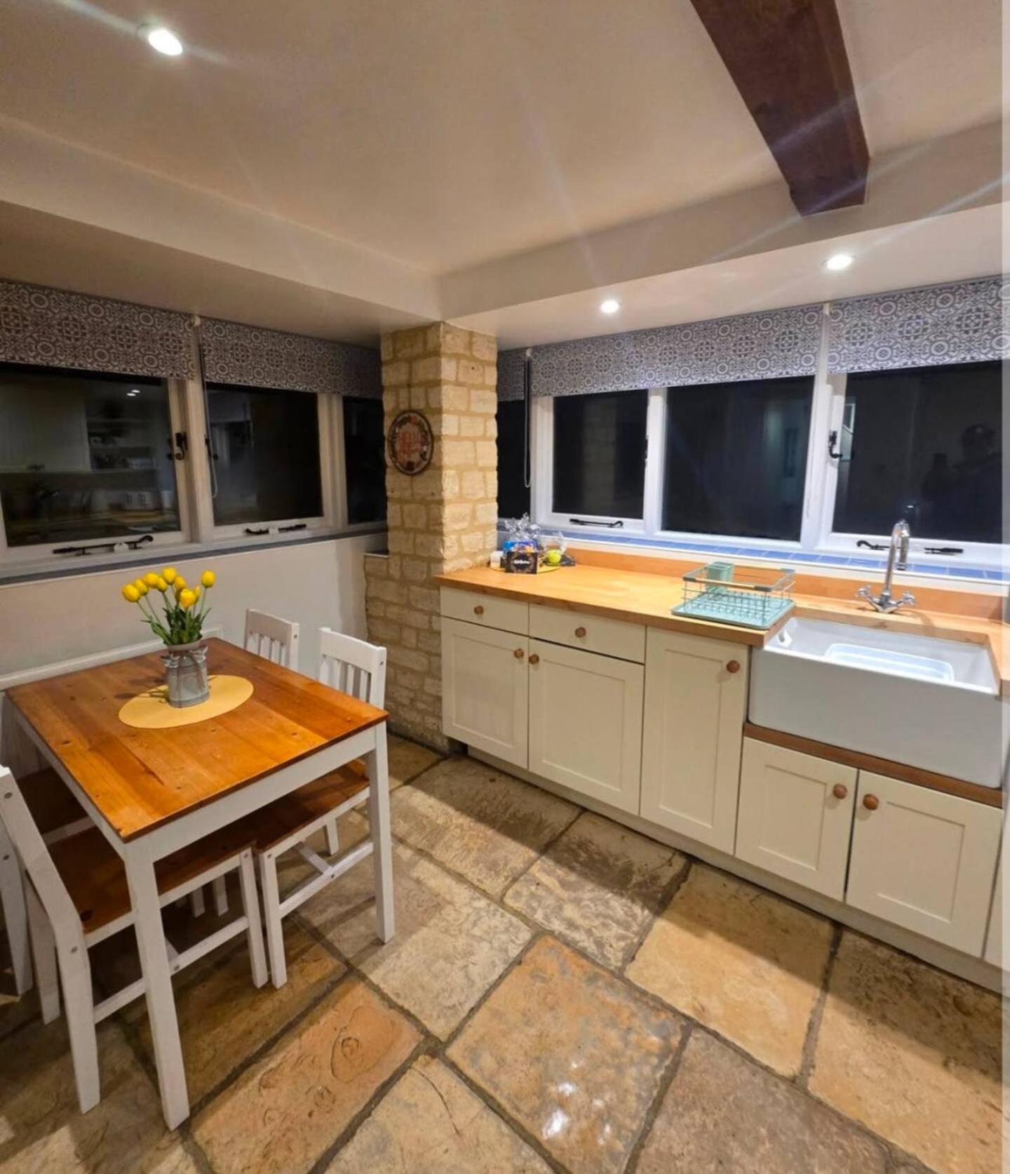 Traditional Cotswold escape with garden and fireplace