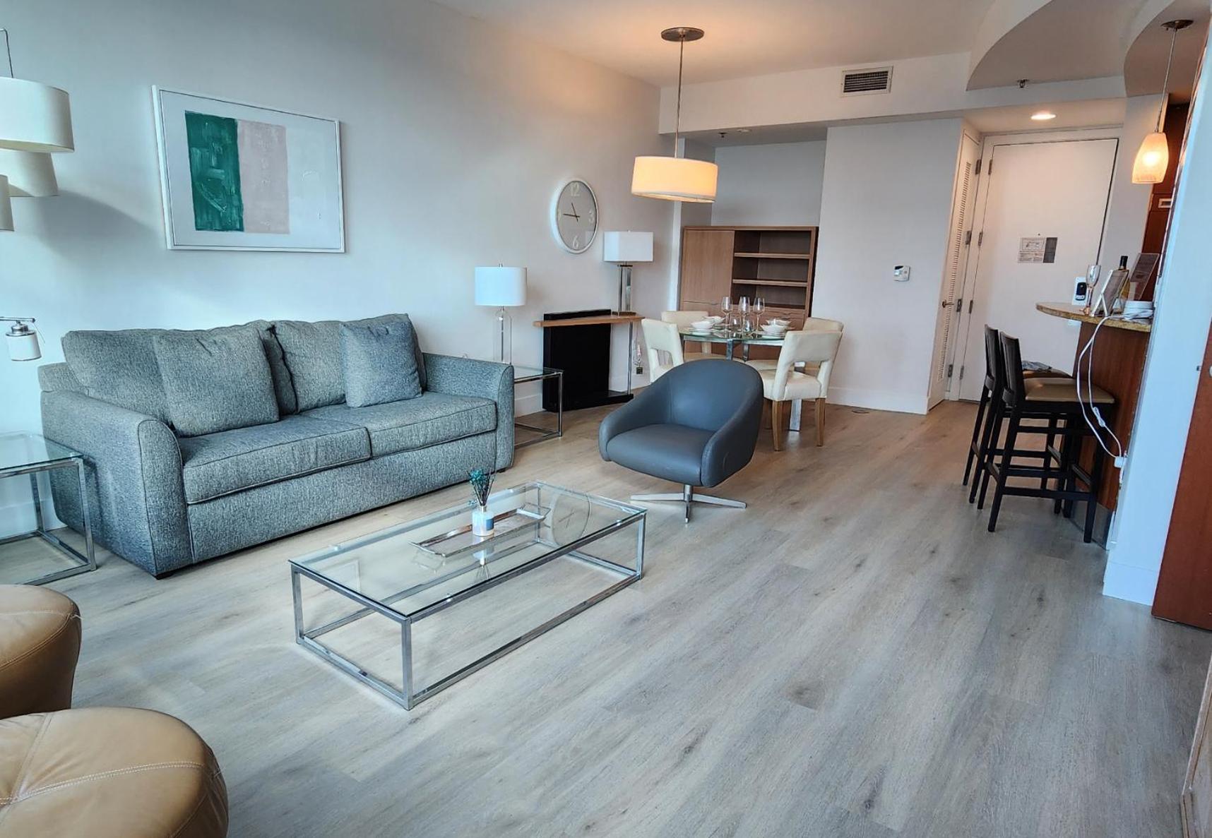 Brickell Apartment with Free Parking by Palermo Home Miami