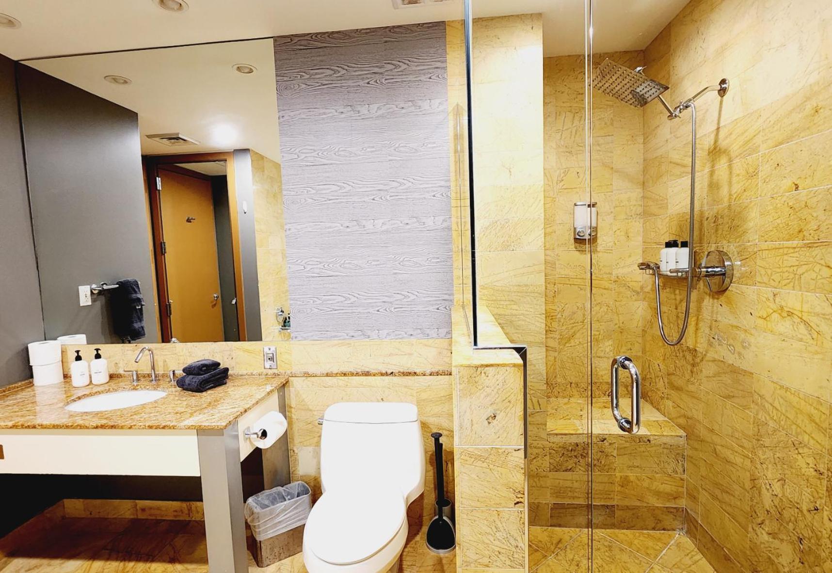 Brickell Apartment with Free Parking by Palermo Home Miami