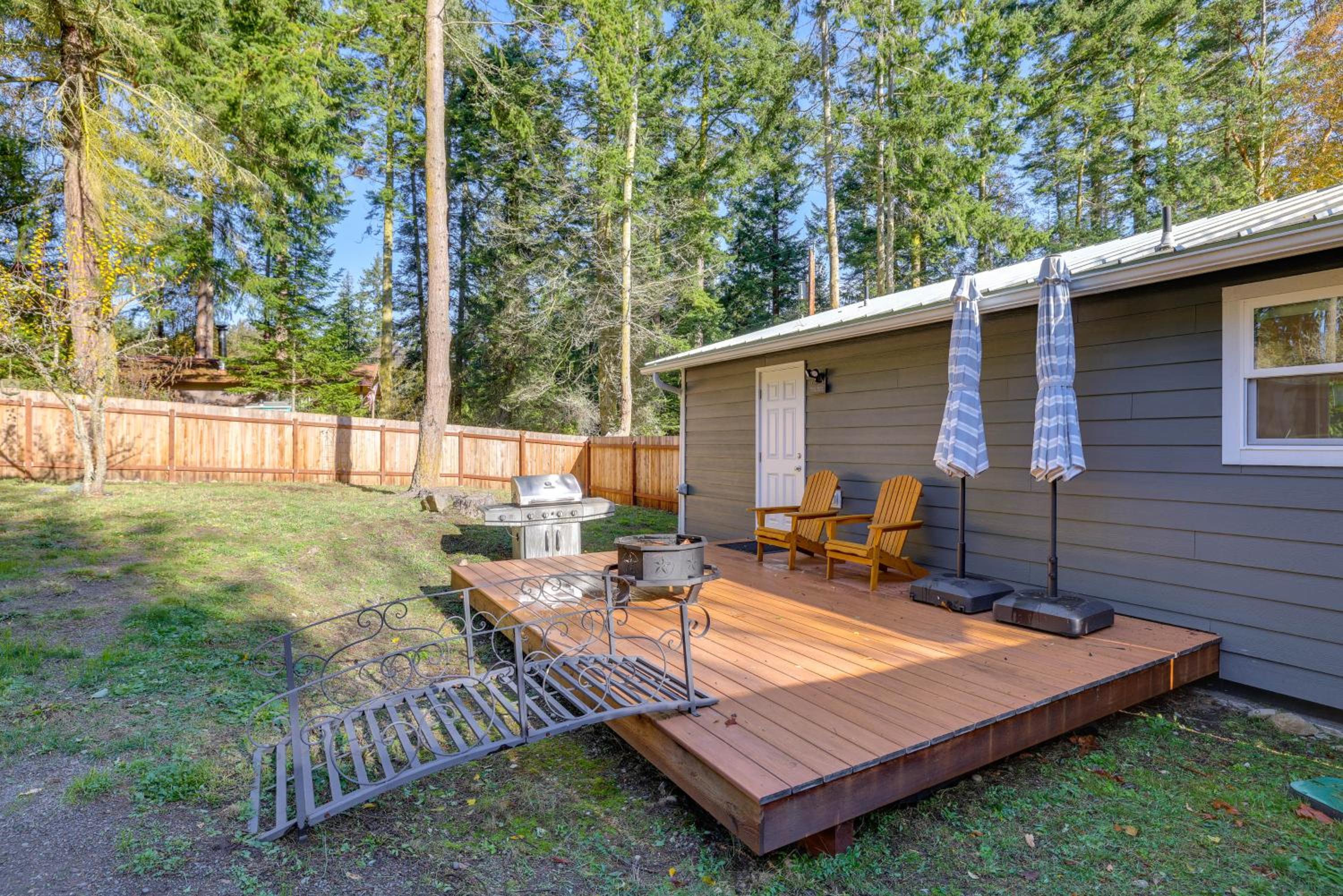 Hike and Relax Fireside Nordland Gem with Deck and Yard