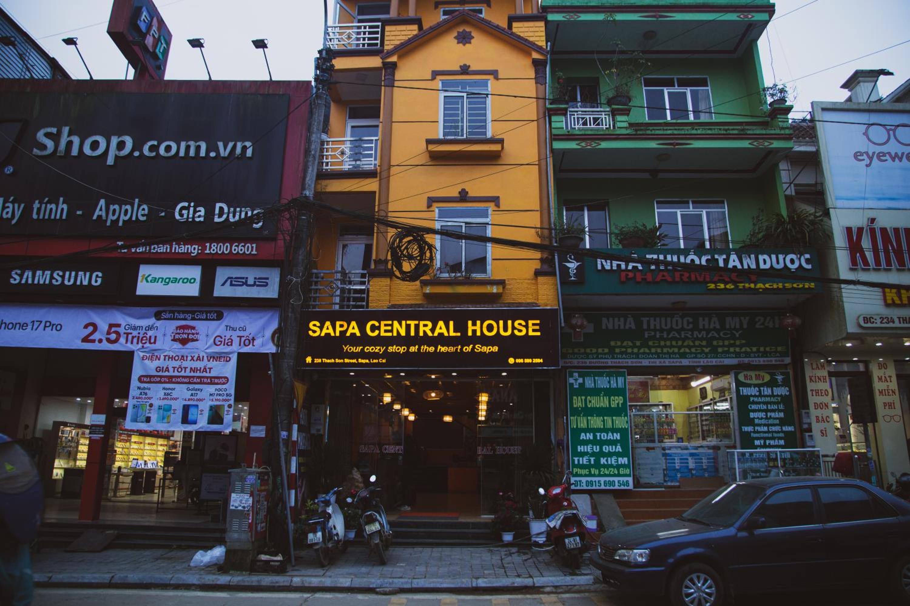 Sapa Central House